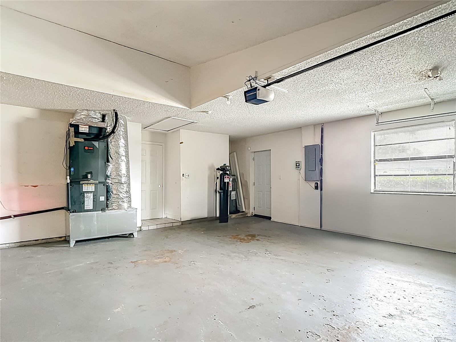 Image 72 of 86 For 1736 Pine Creek Court