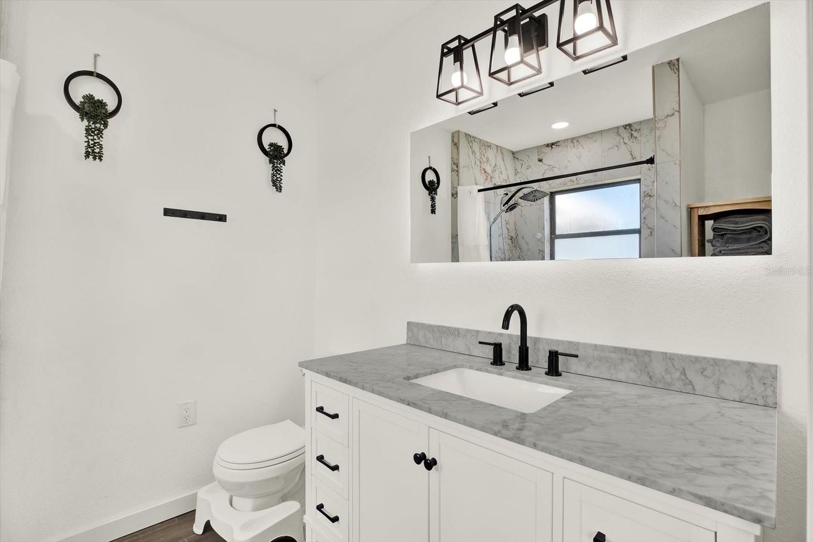 Image 15 of 29 For 6060 39th Avenue N