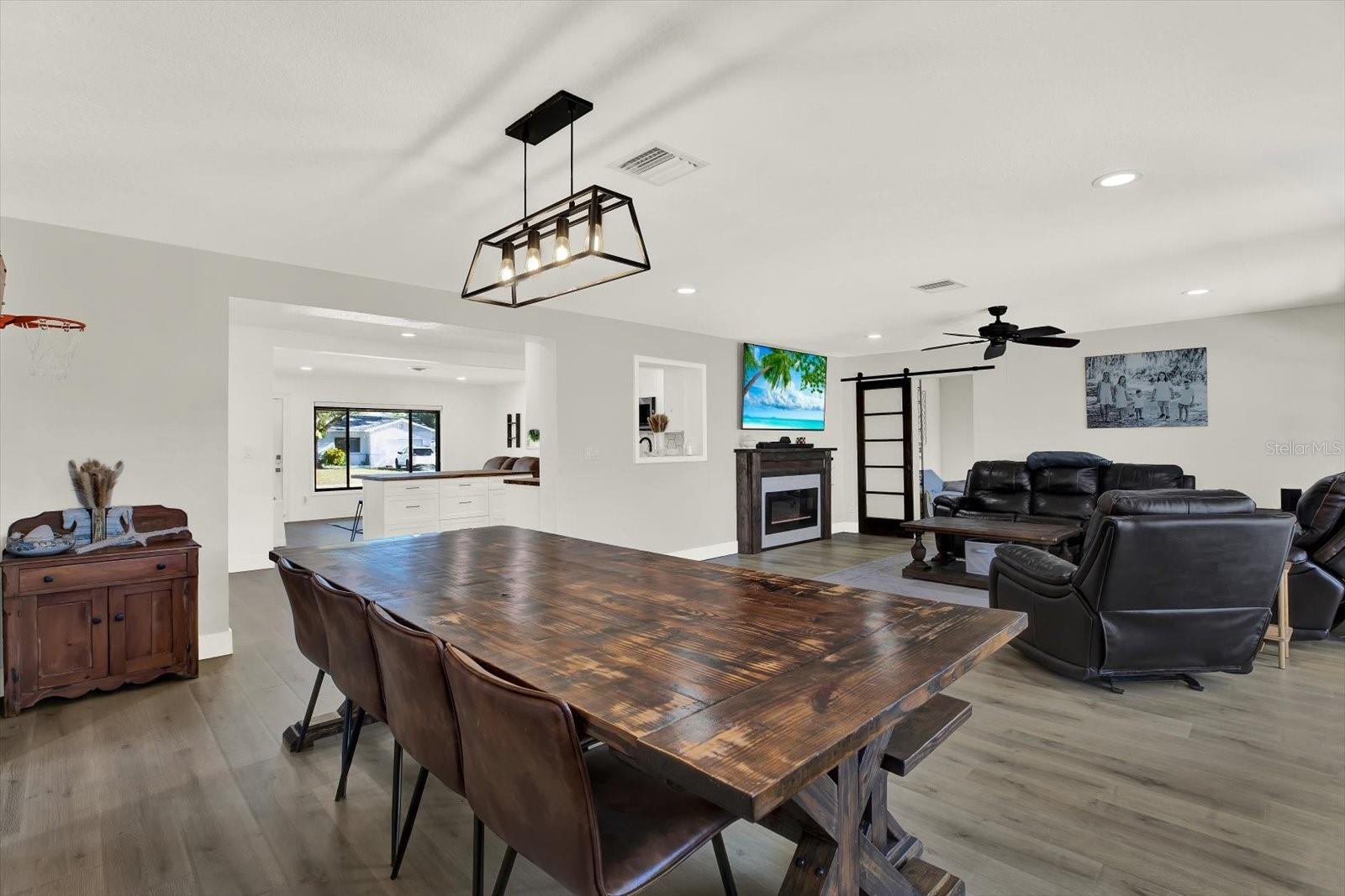 Image 22 of 29 For 6060 39th Avenue N