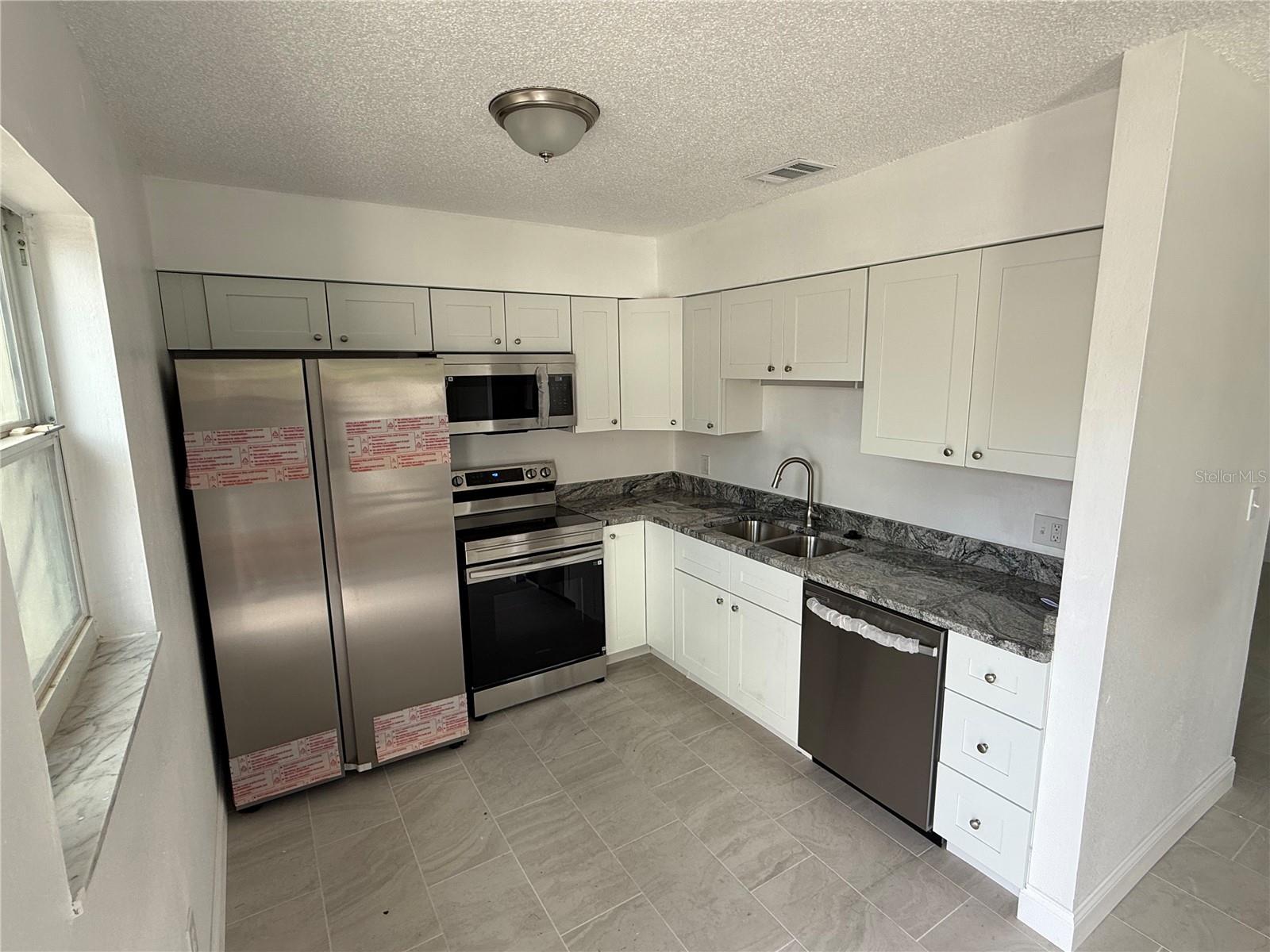 Image 7 of 8 For 521 88th Avenue N