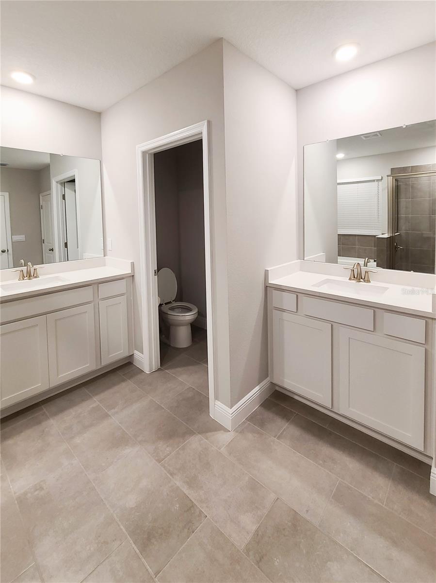 Image 18 of 29 For 2518 Warren Acres Boulevard