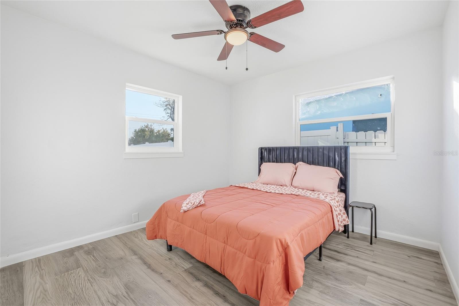 Image 13 of 25 For 620 53rd Avenue S