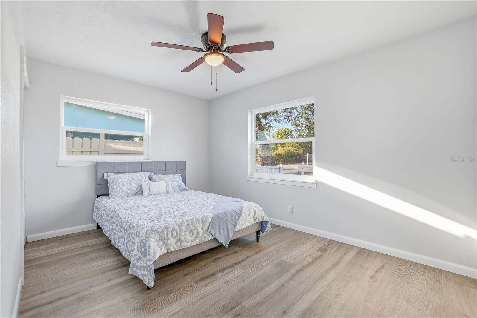 Image 9 of 25 For 620 53rd Avenue S