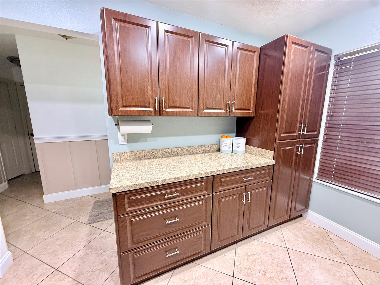 Image 12 of 54 For 1046 Samms Avenue