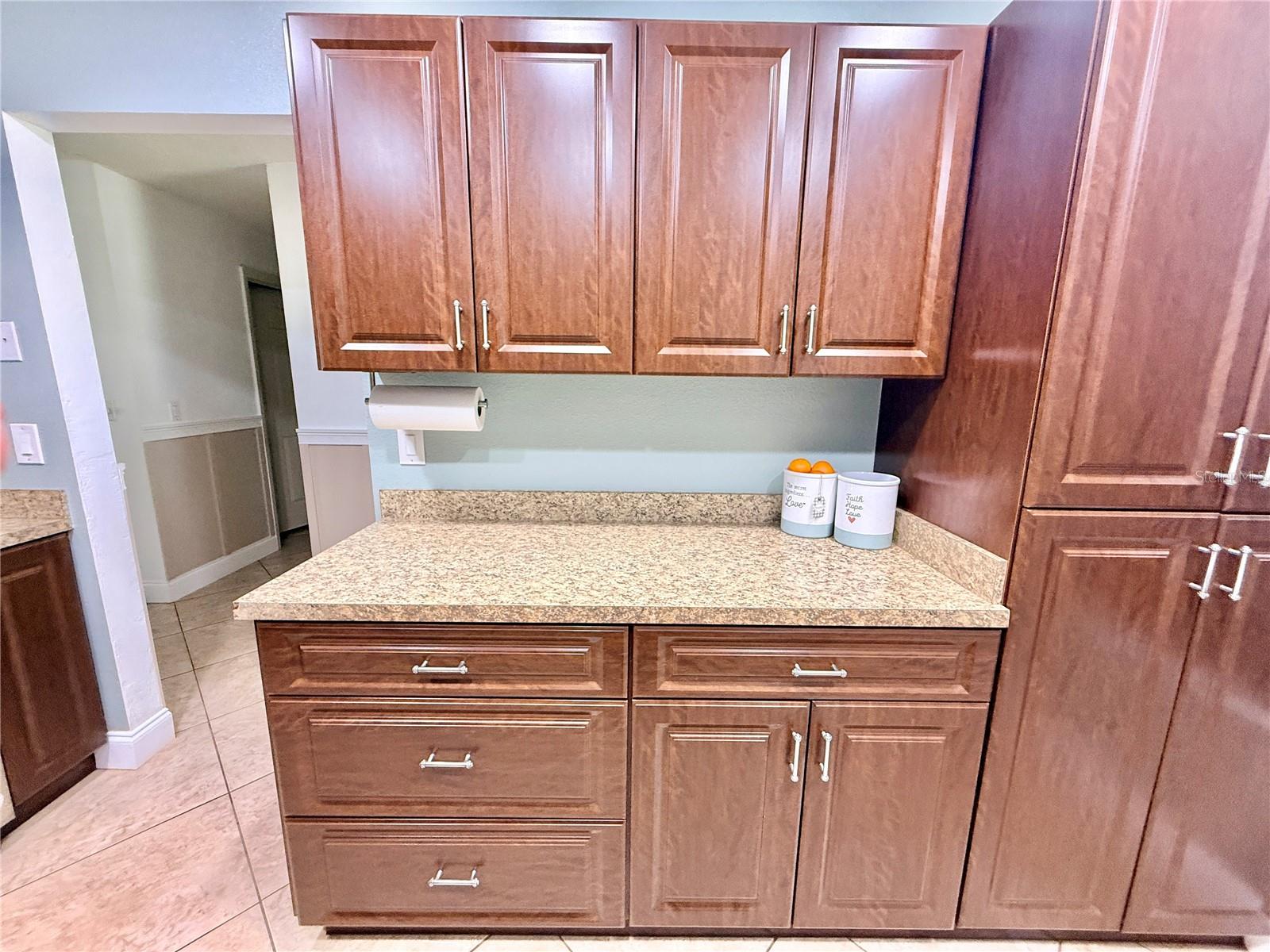 Image 14 of 54 For 1046 Samms Avenue