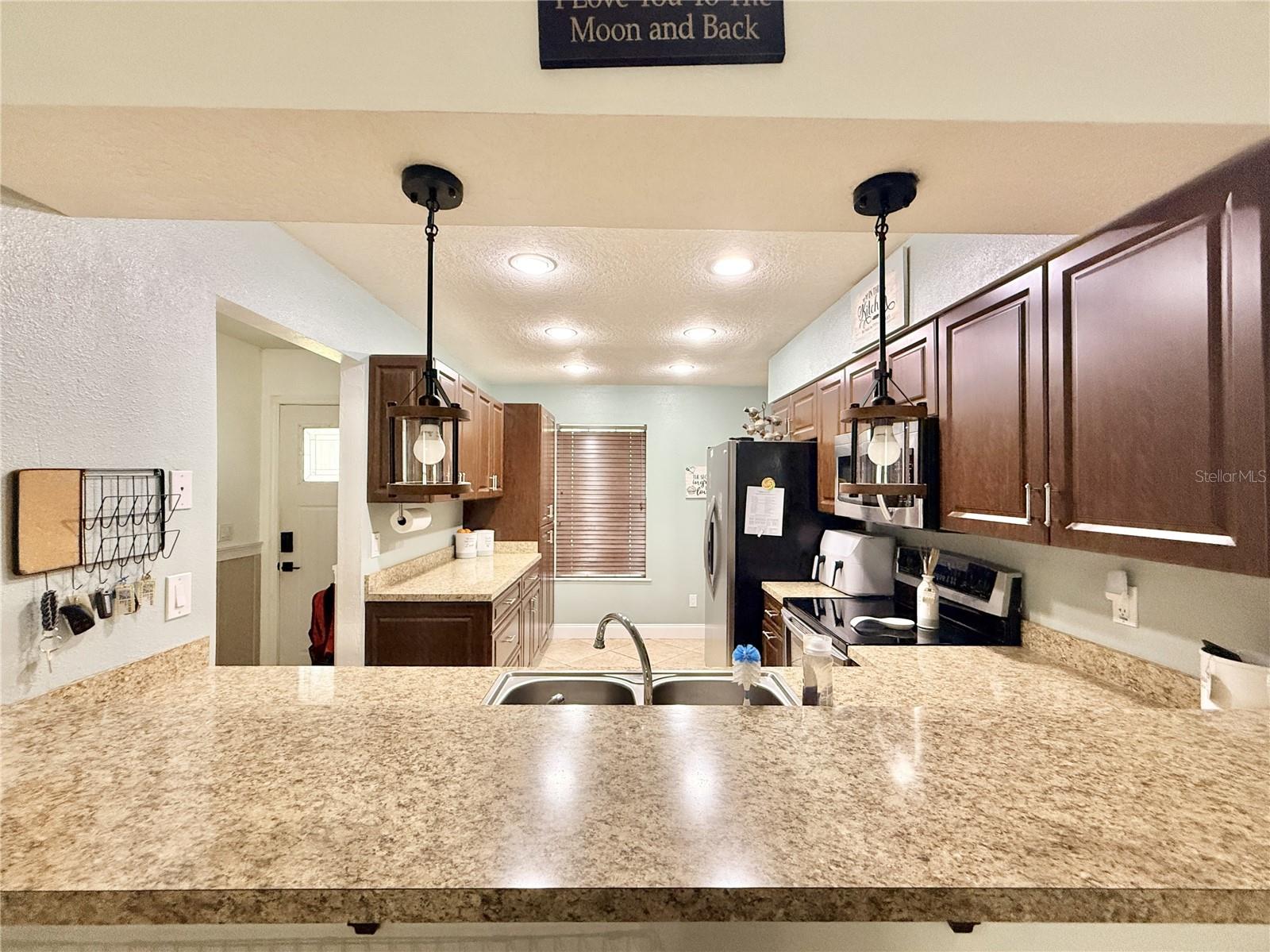 Image 15 of 54 For 1046 Samms Avenue