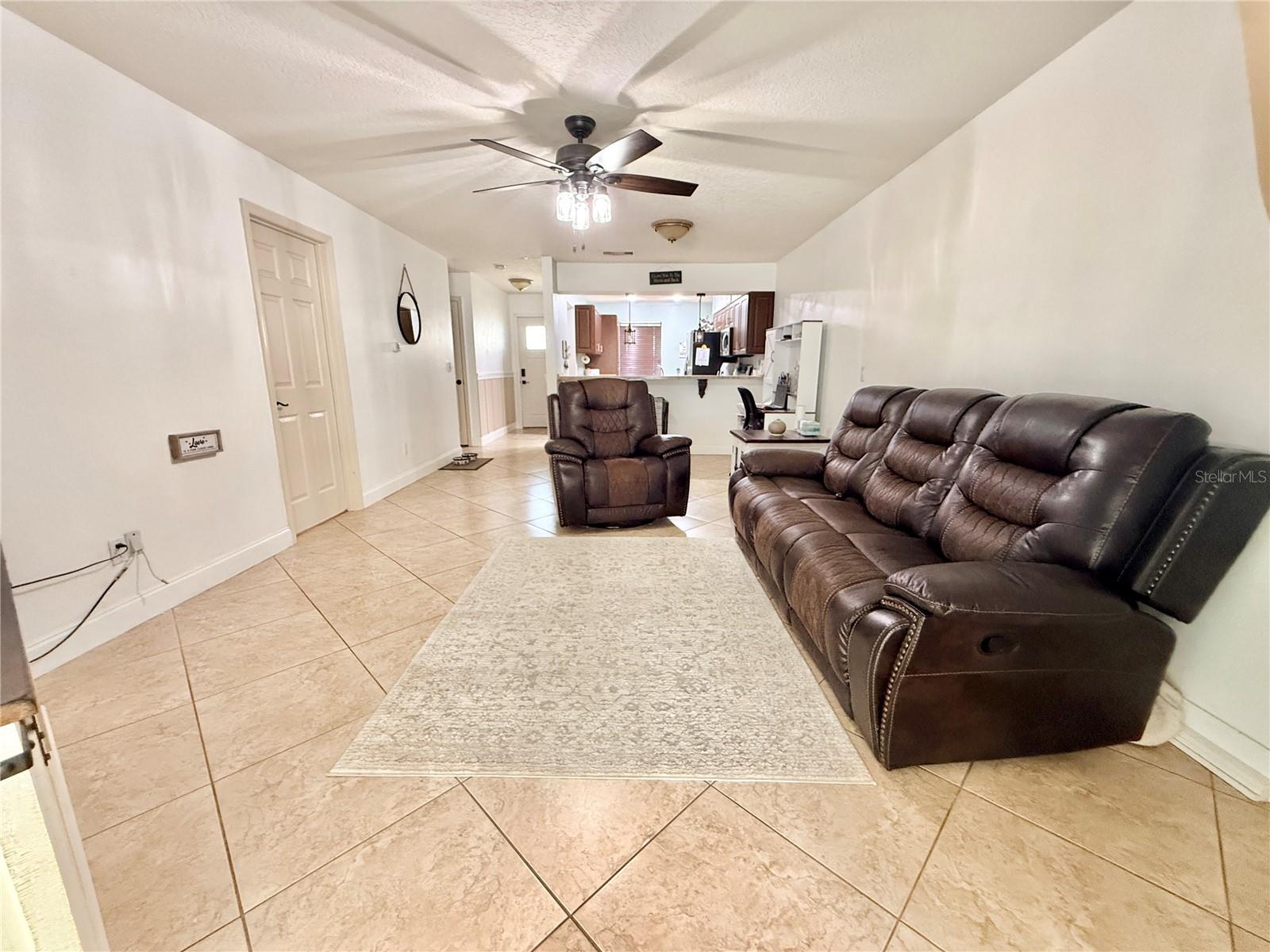 Image 21 of 54 For 1046 Samms Avenue