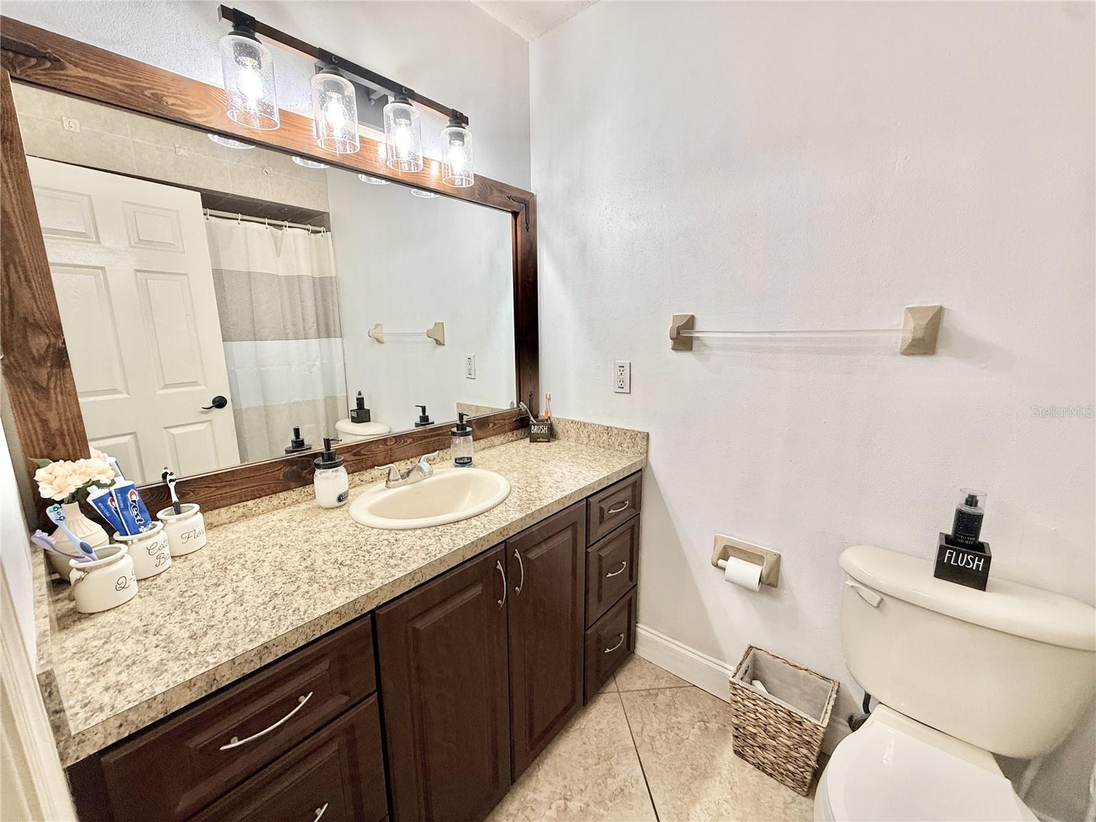 Image 41 of 54 For 1046 Samms Avenue