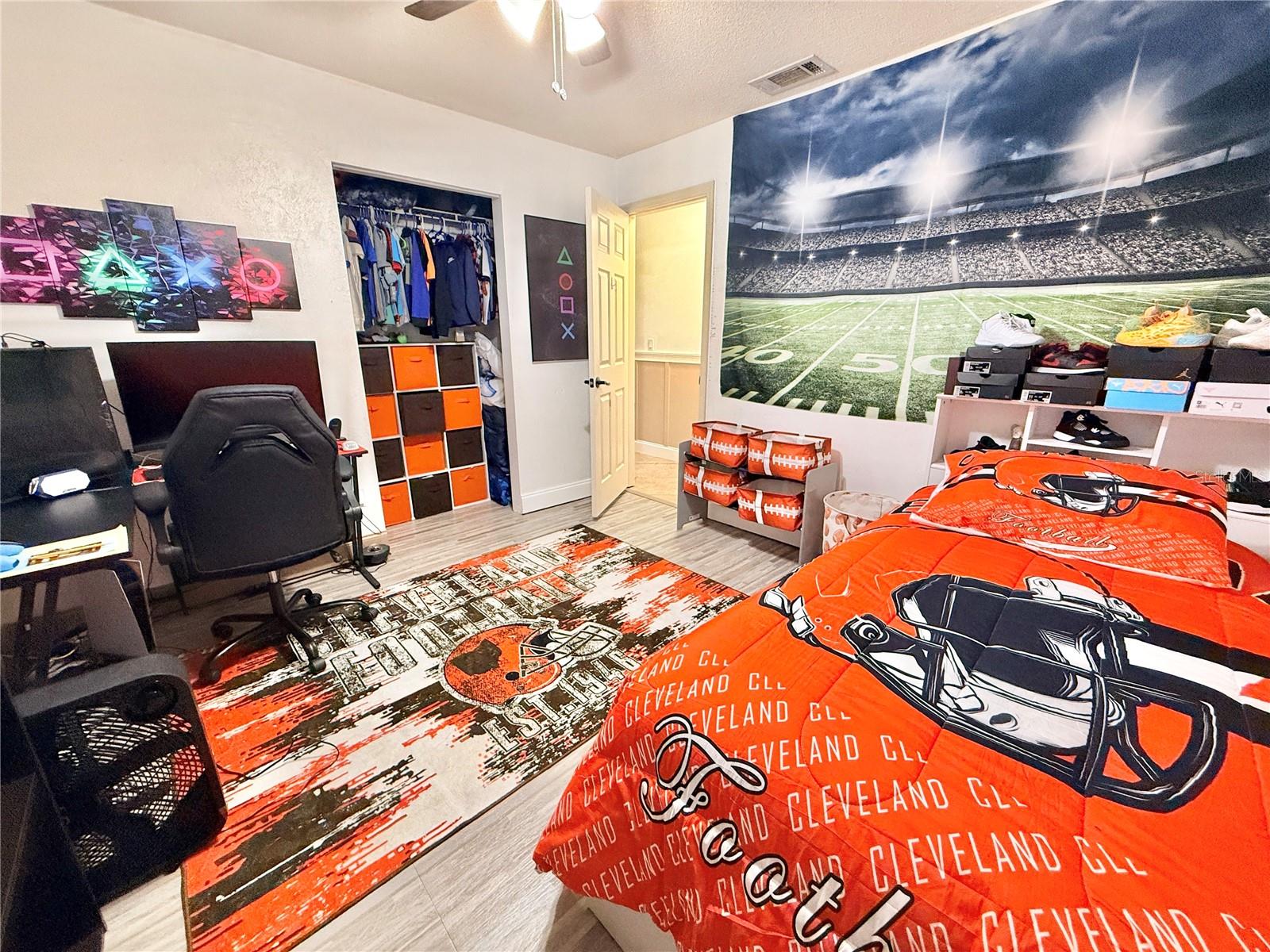 Image 44 of 54 For 1046 Samms Avenue