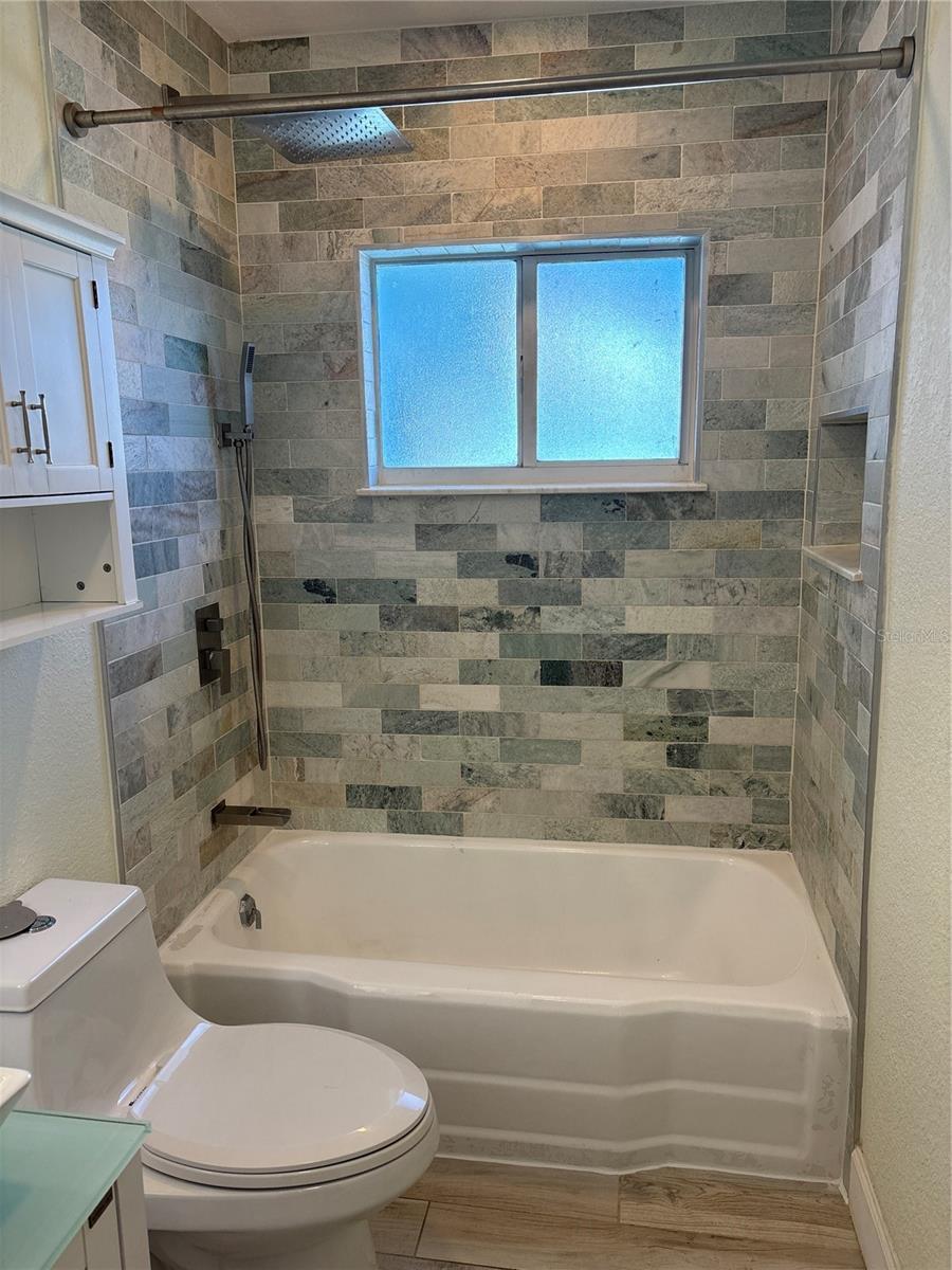 Image 17 of 36 For 2919 12th Avenue N