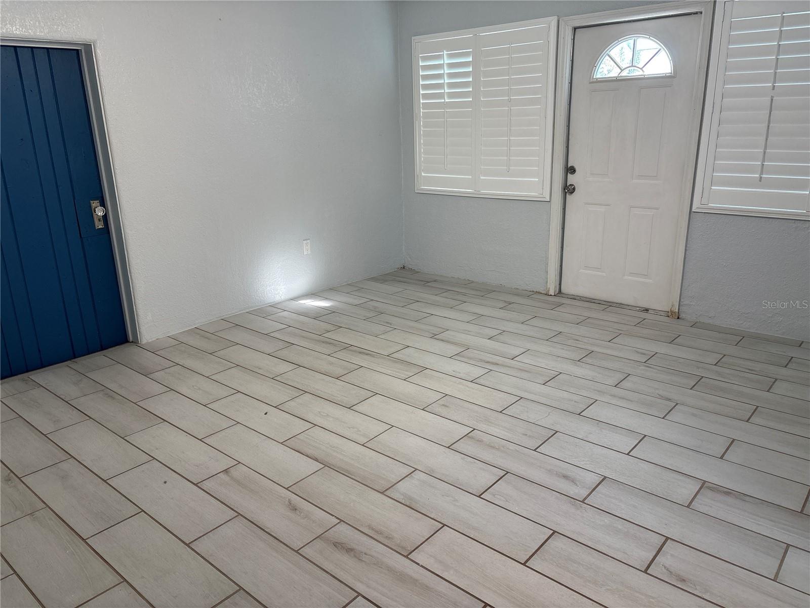 Image 21 of 36 For 2919 12th Avenue N