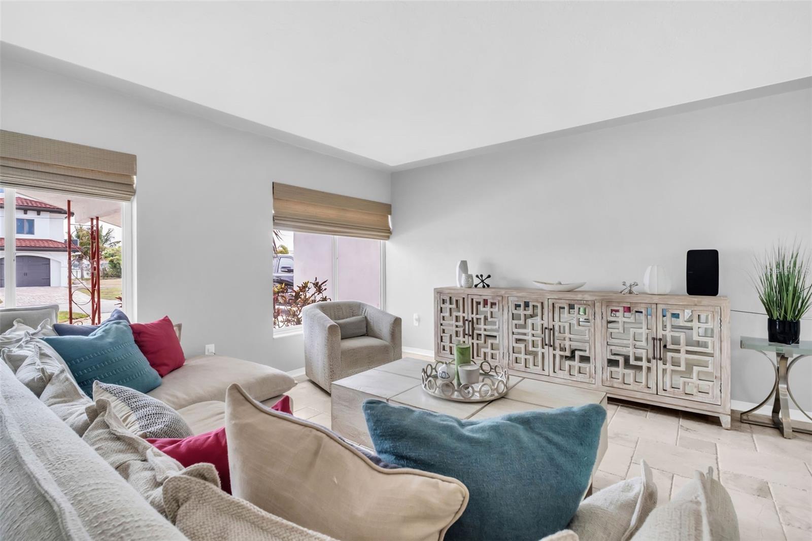 Image 12 of 79 For 2220 Vina Del Mar Boulevard