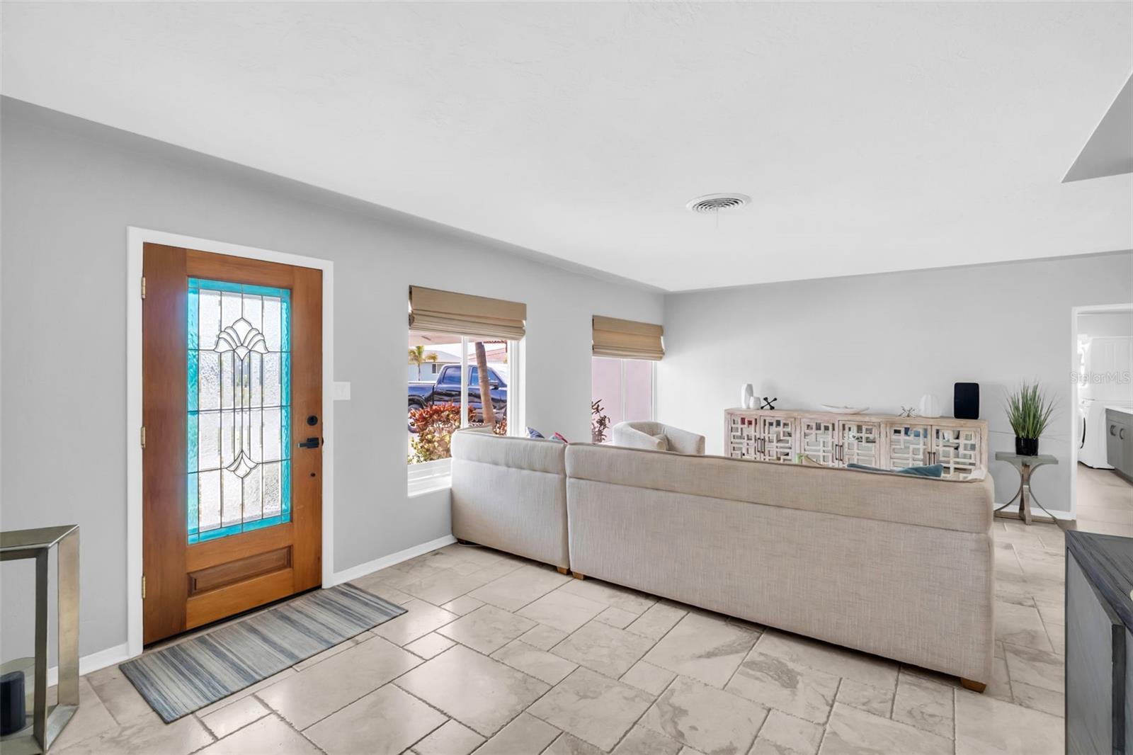 Image 17 of 79 For 2220 Vina Del Mar Boulevard