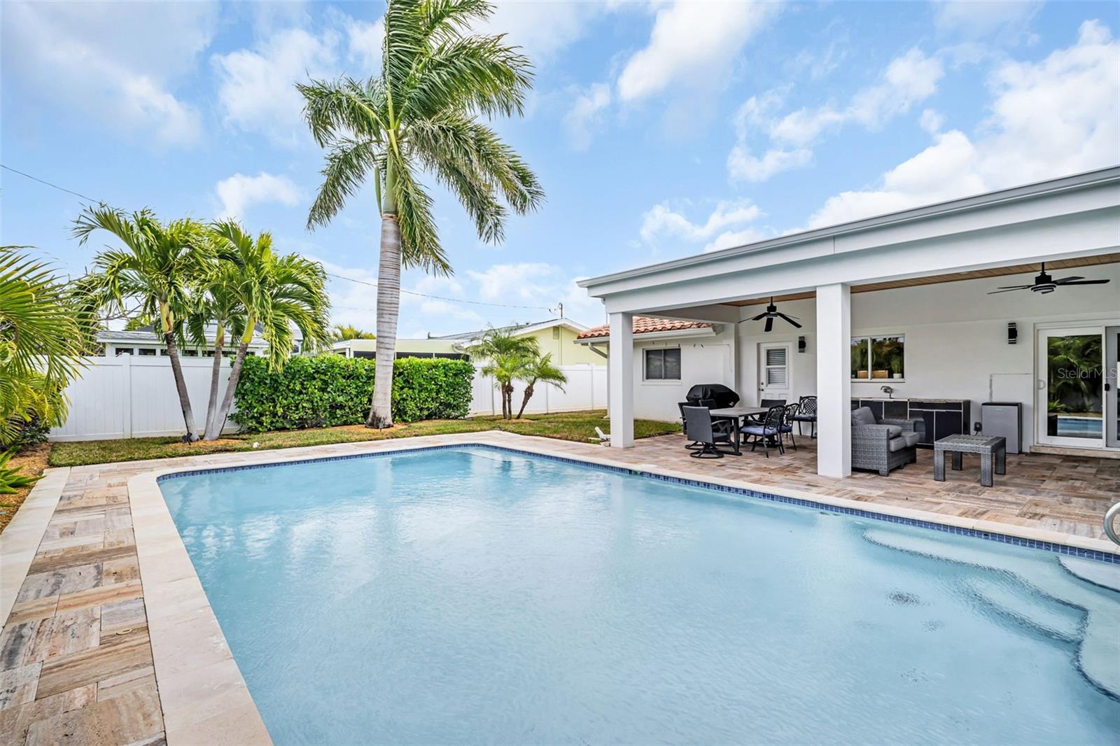 Image 7 of 79 For 2220 Vina Del Mar Boulevard