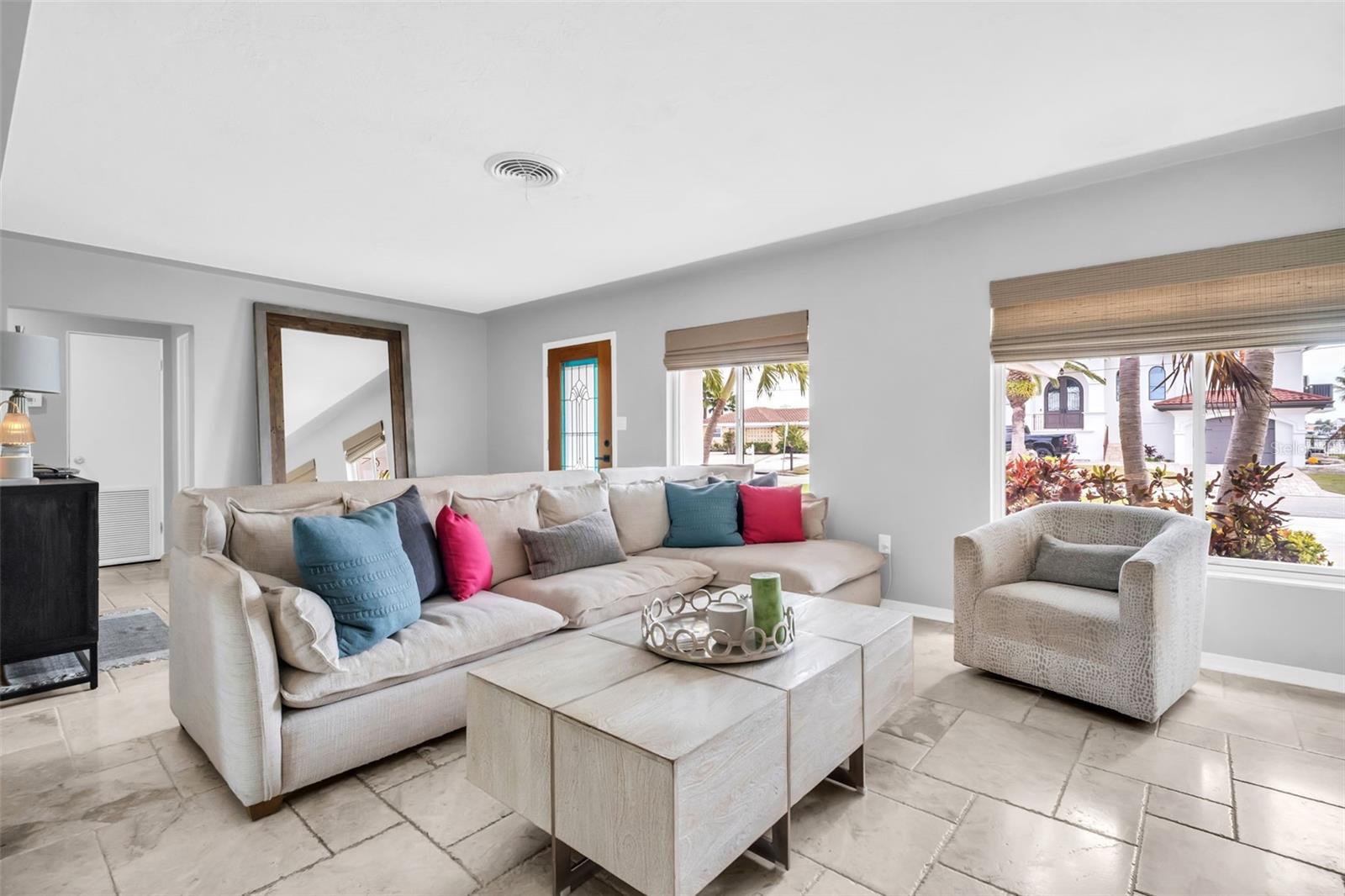 Image 9 of 79 For 2220 Vina Del Mar Boulevard