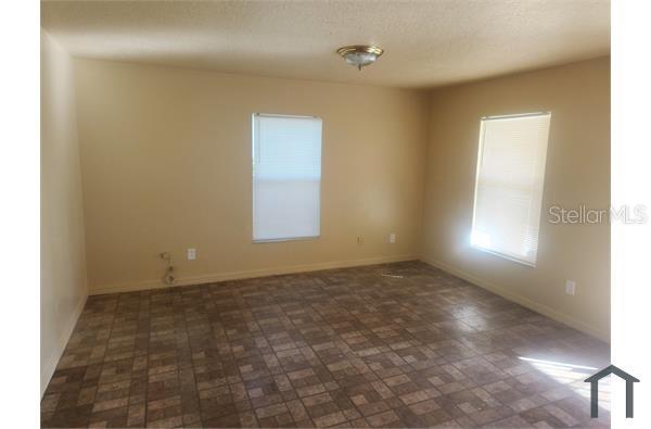 Image 4 of 10 For 3206 Mohawk Avenue