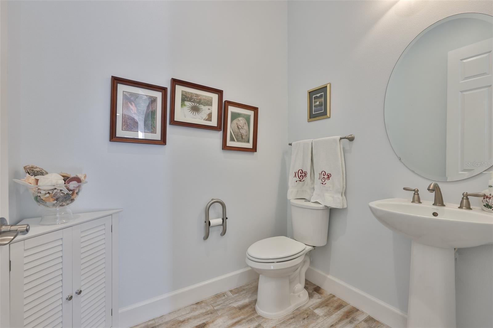 Image 26 of 46 For 1731 Pacific Dunes Drive