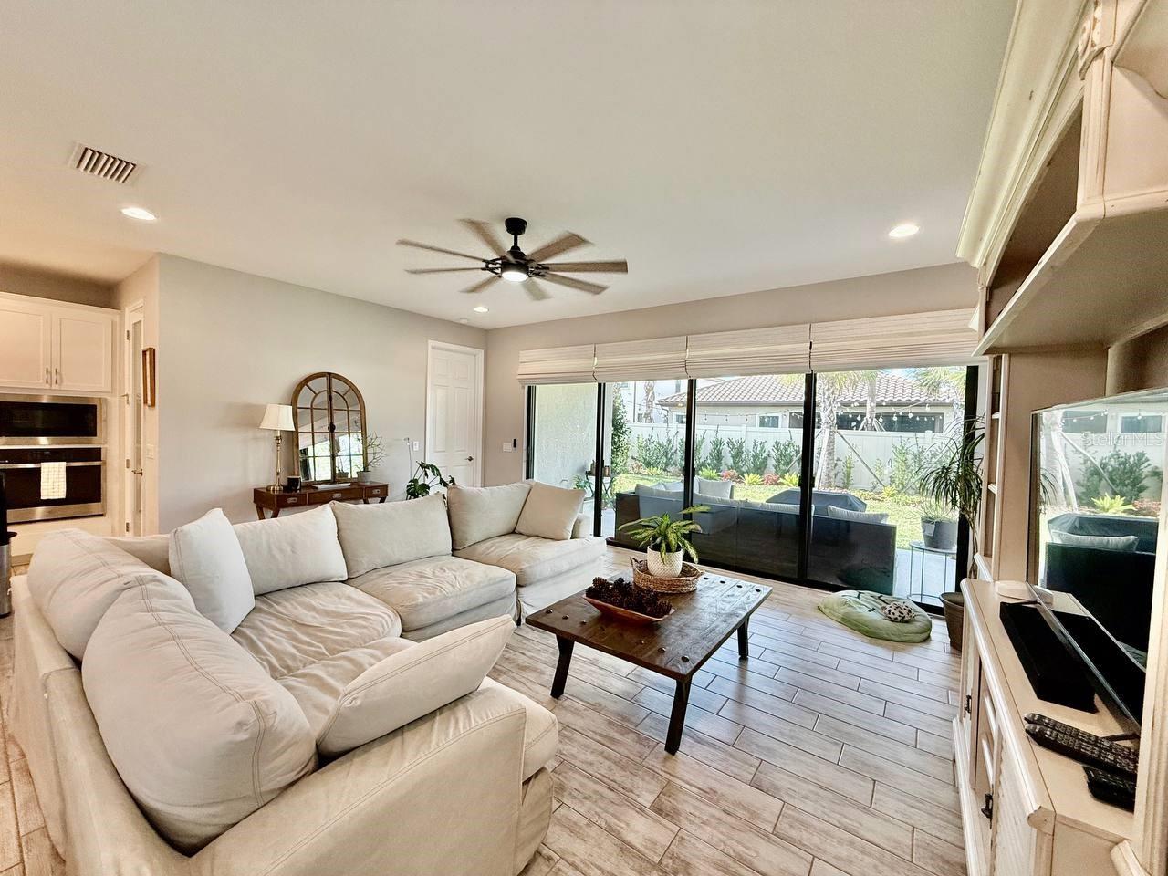 Image 18 of 42 For 4035 Maurice Avenue