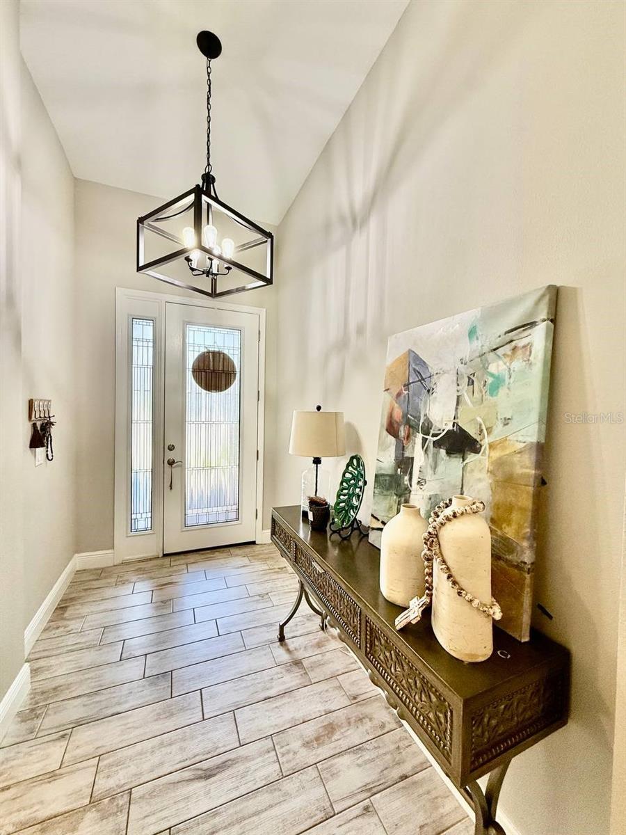 Image 4 of 42 For 4035 Maurice Avenue