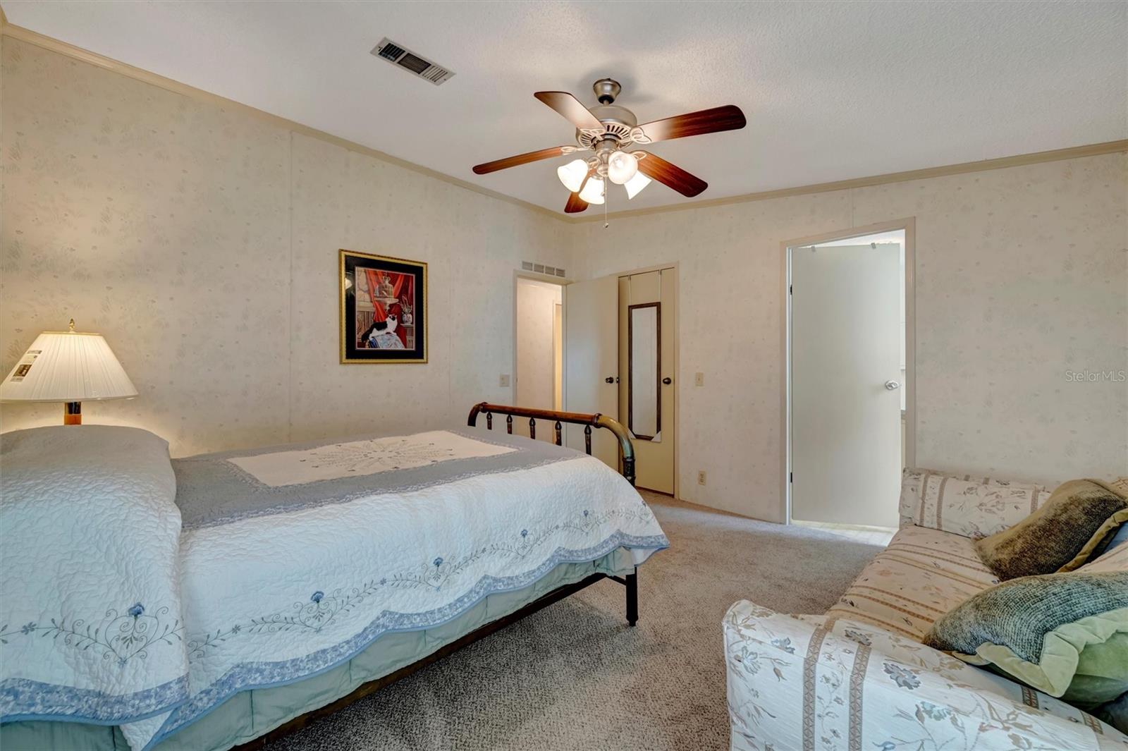 Image 18 of 45 For 106 Saint George Circle