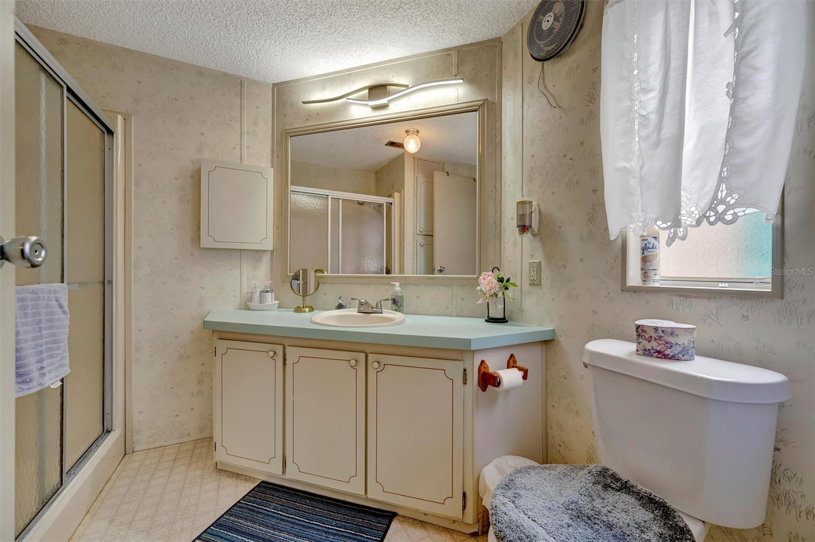 Image 21 of 45 For 106 Saint George Circle