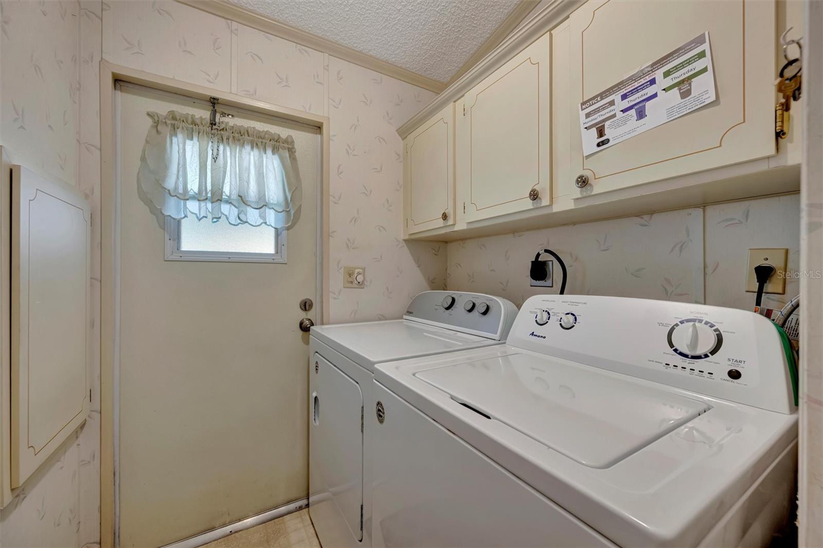 Image 24 of 45 For 106 Saint George Circle