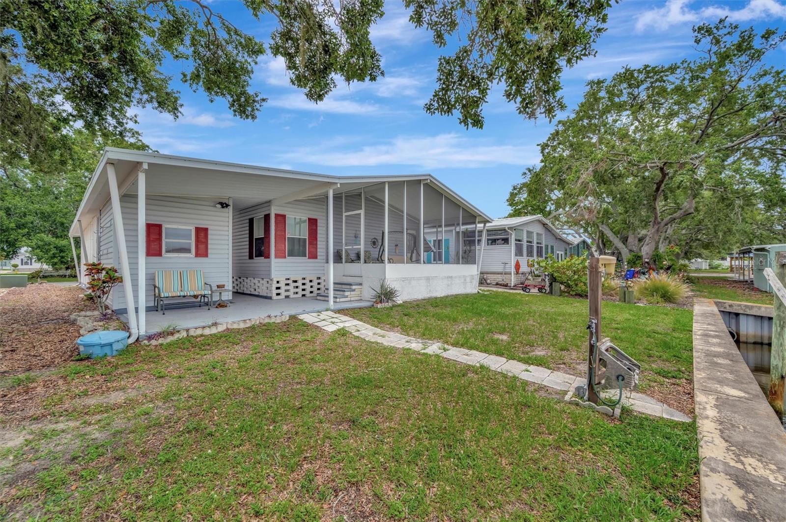 Image 33 of 45 For 106 Saint George Circle