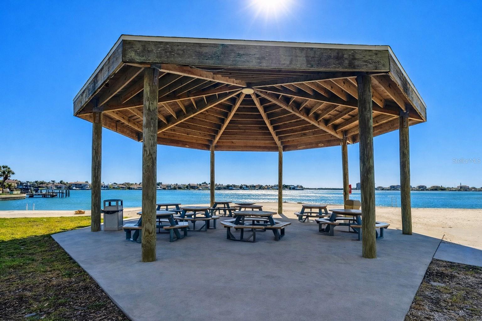 Image 23 of 28 For 4900 Brittany Drive S 112