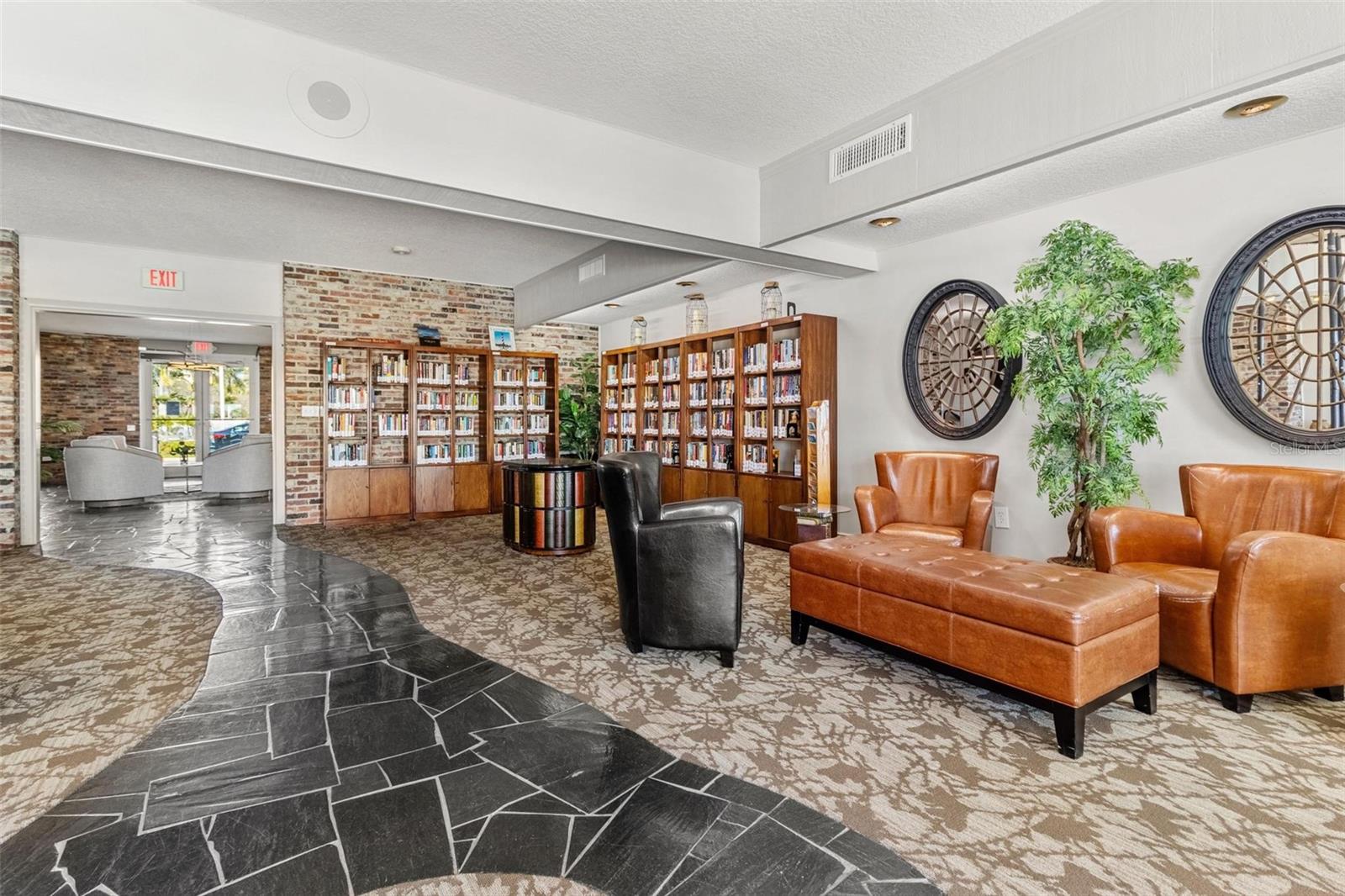 Image 26 of 28 For 4900 Brittany Drive S 112