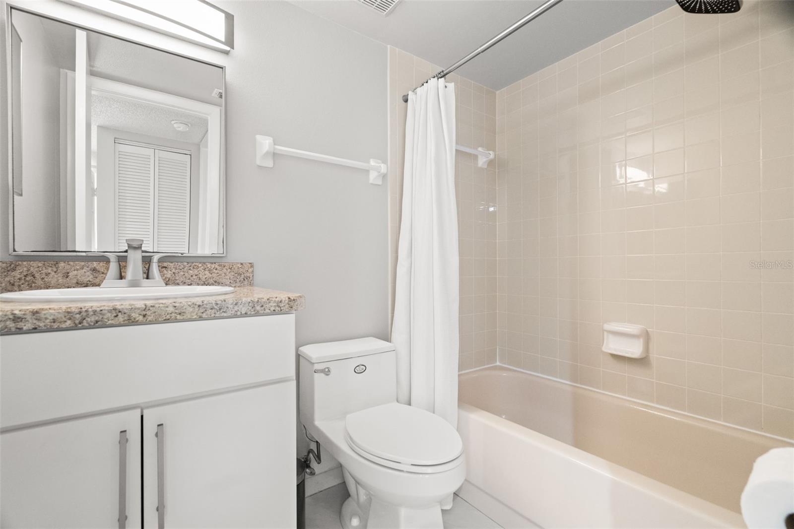 Image 16 of 28 For 1438 Millstream Lane 102