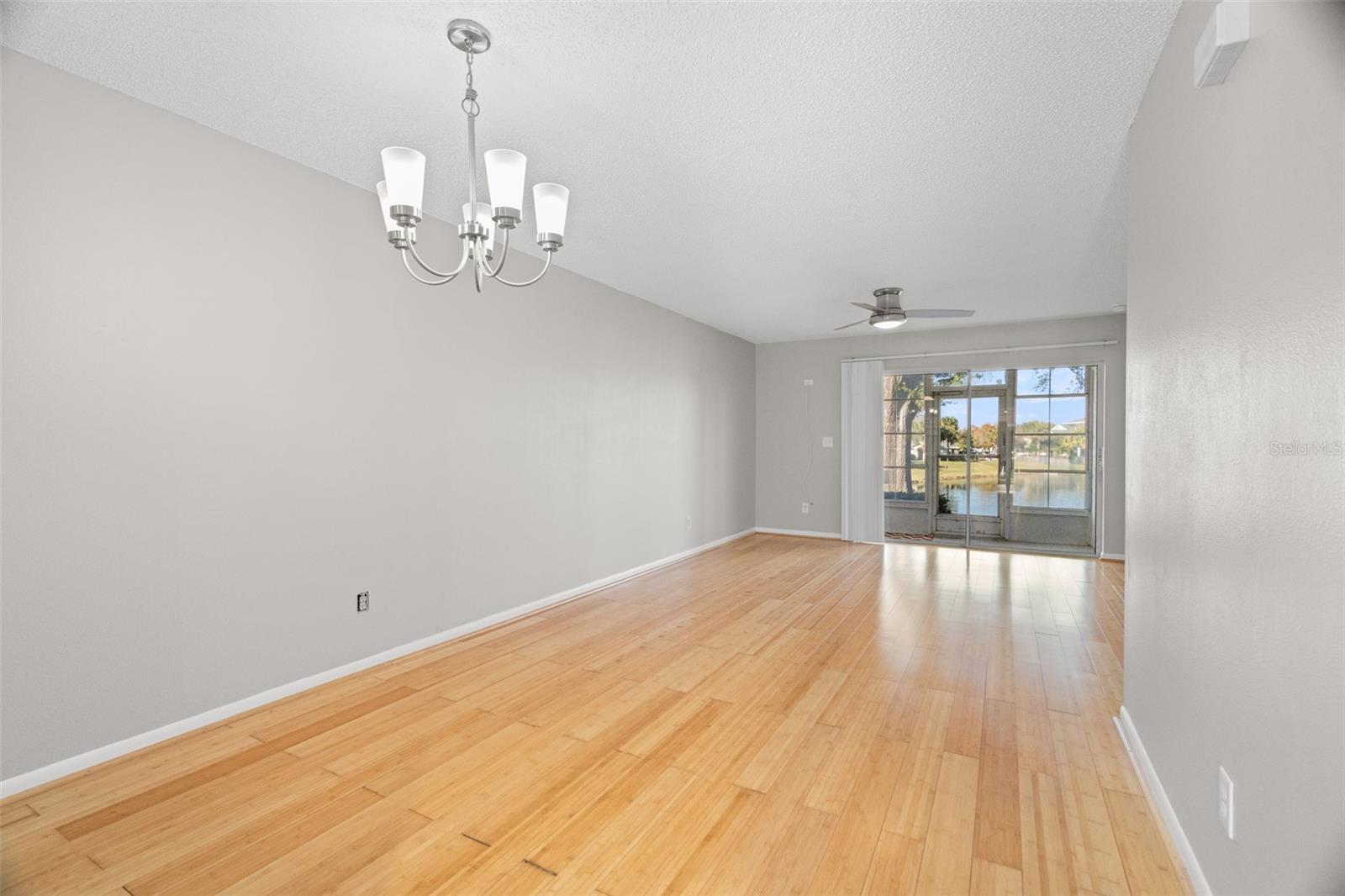 Image 19 of 28 For 1438 Millstream Lane 102