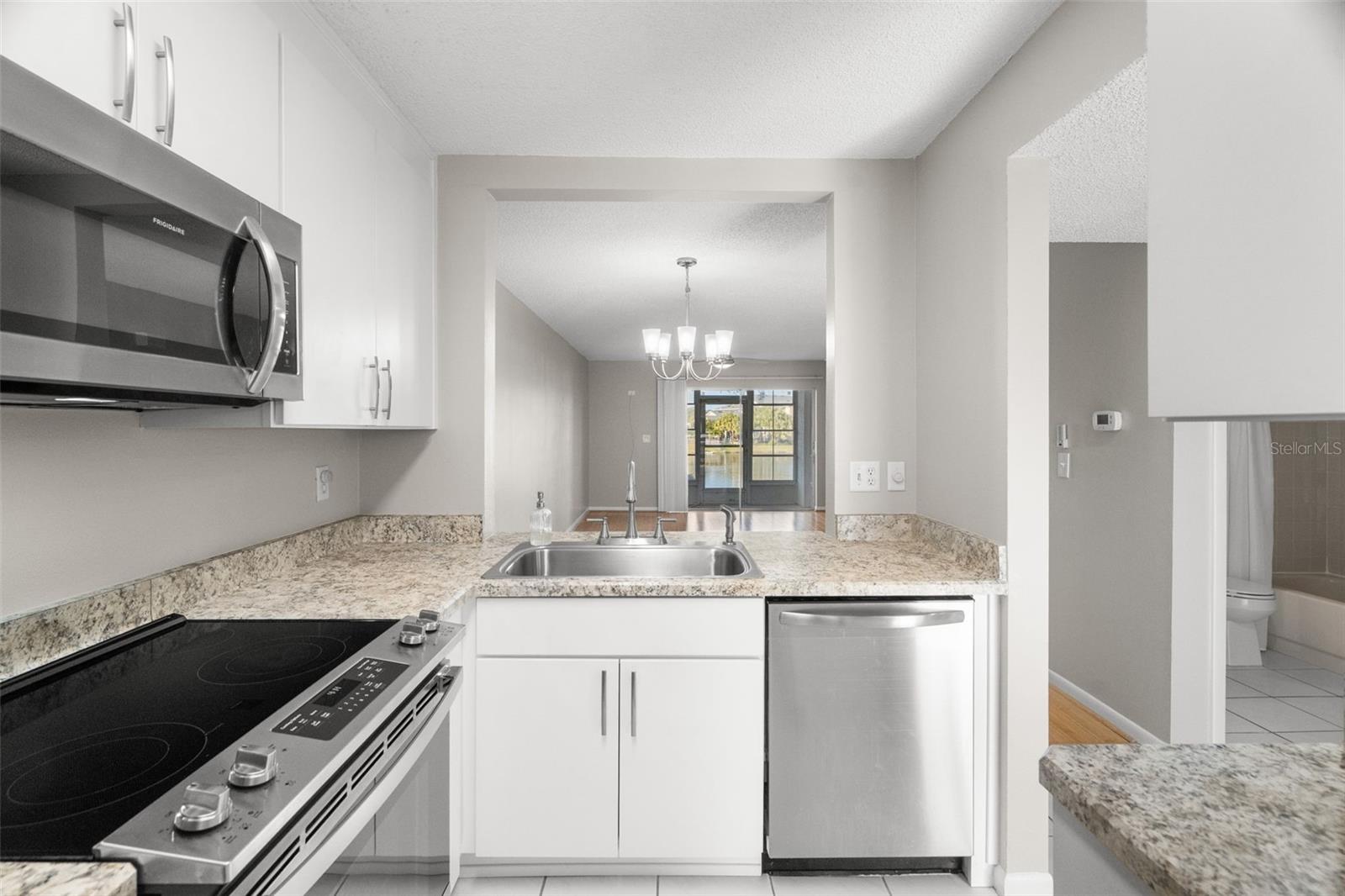 Image 4 of 28 For 1438 Millstream Lane 102