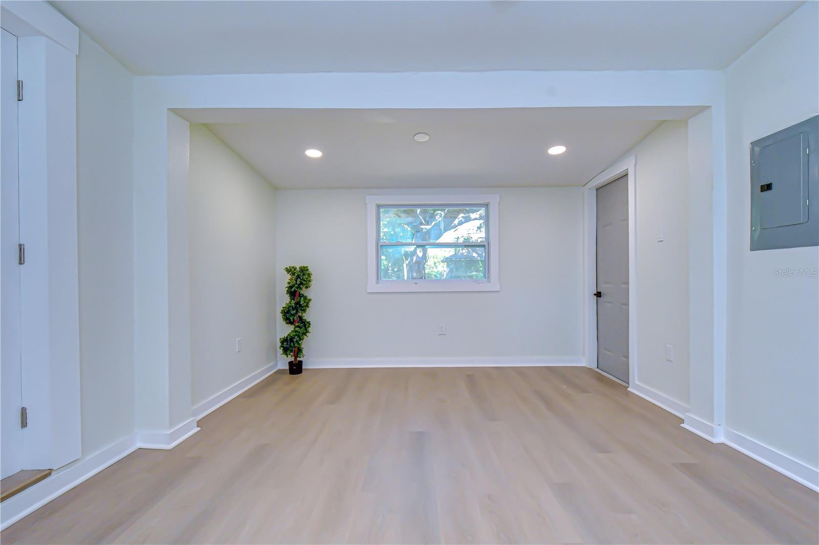 Image 20 of 22 For 1621 25th Avenue S