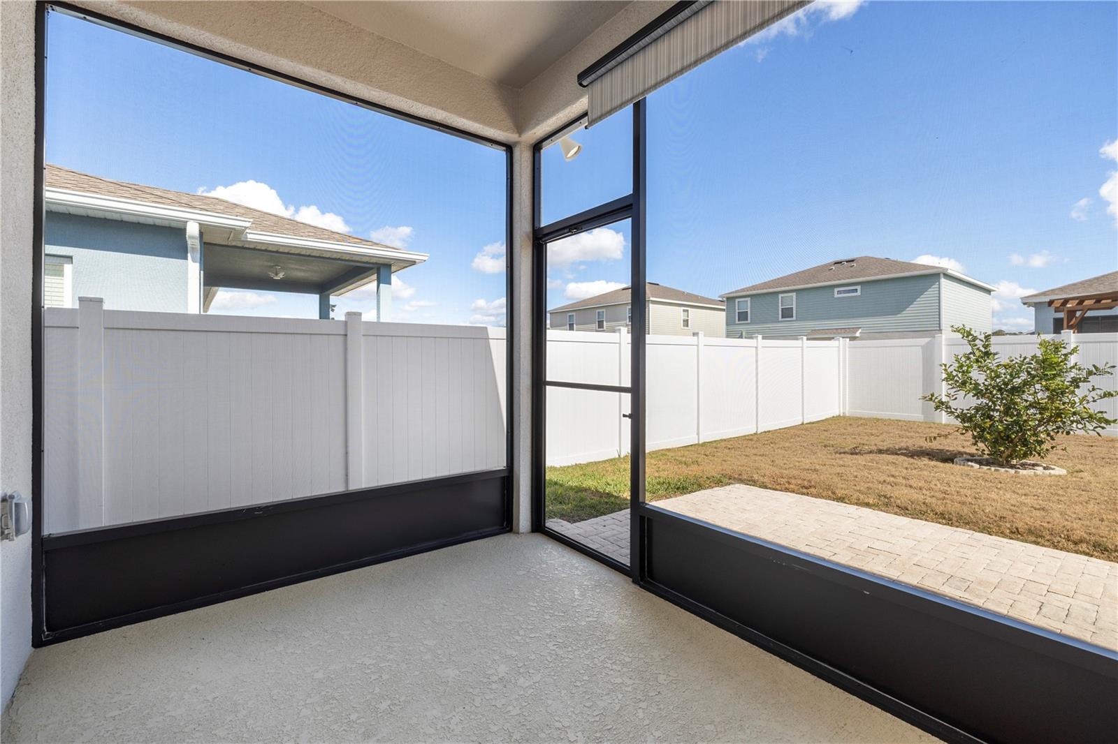 Listing photo id 40 for 7915 Greenway Avenue