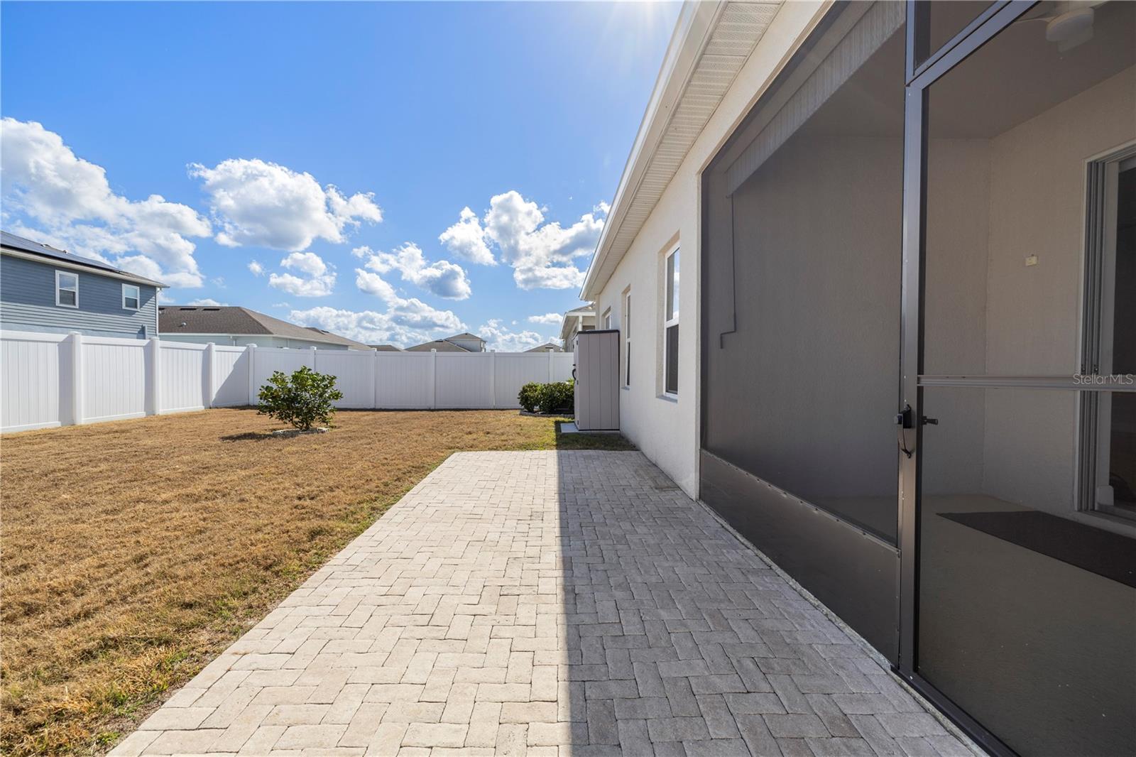 Listing photo id 42 for 7915 Greenway Avenue