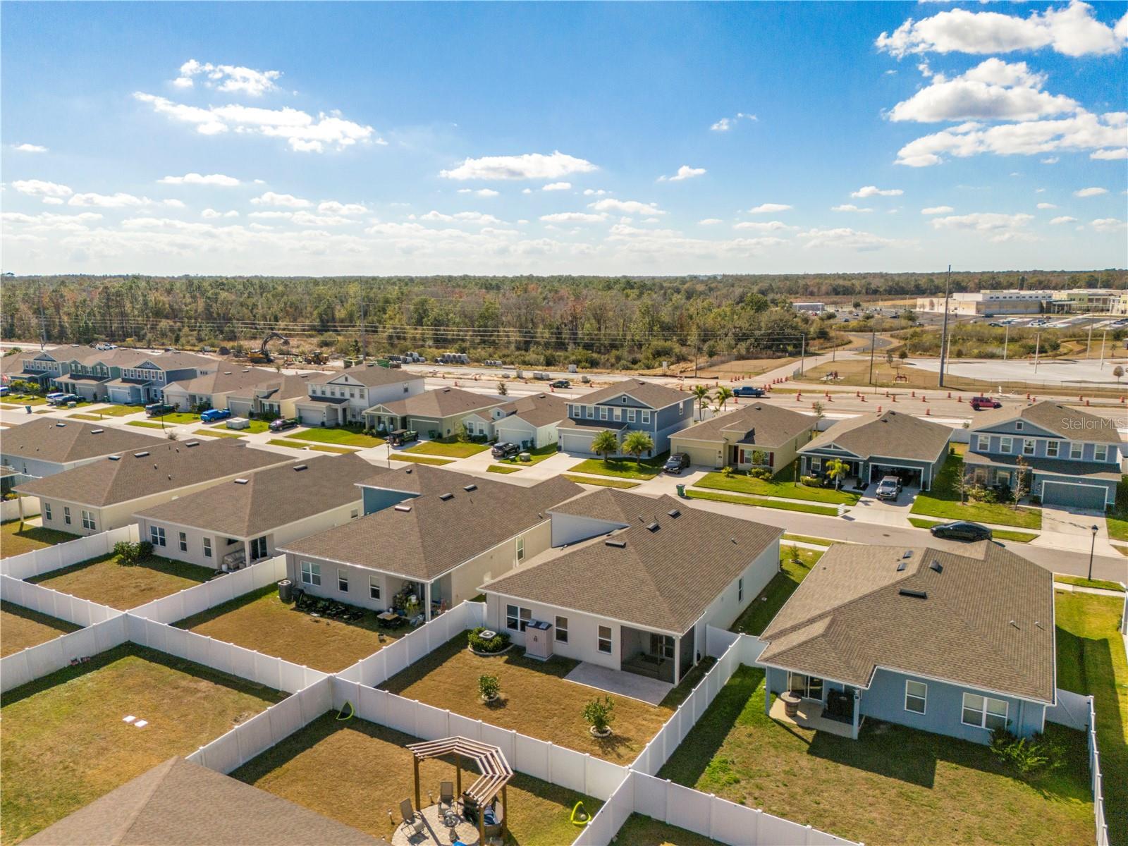 Listing photo id 55 for 7915 Greenway Avenue