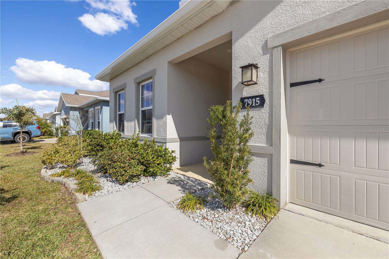 Listing photo id 4 for 7915 Greenway Avenue