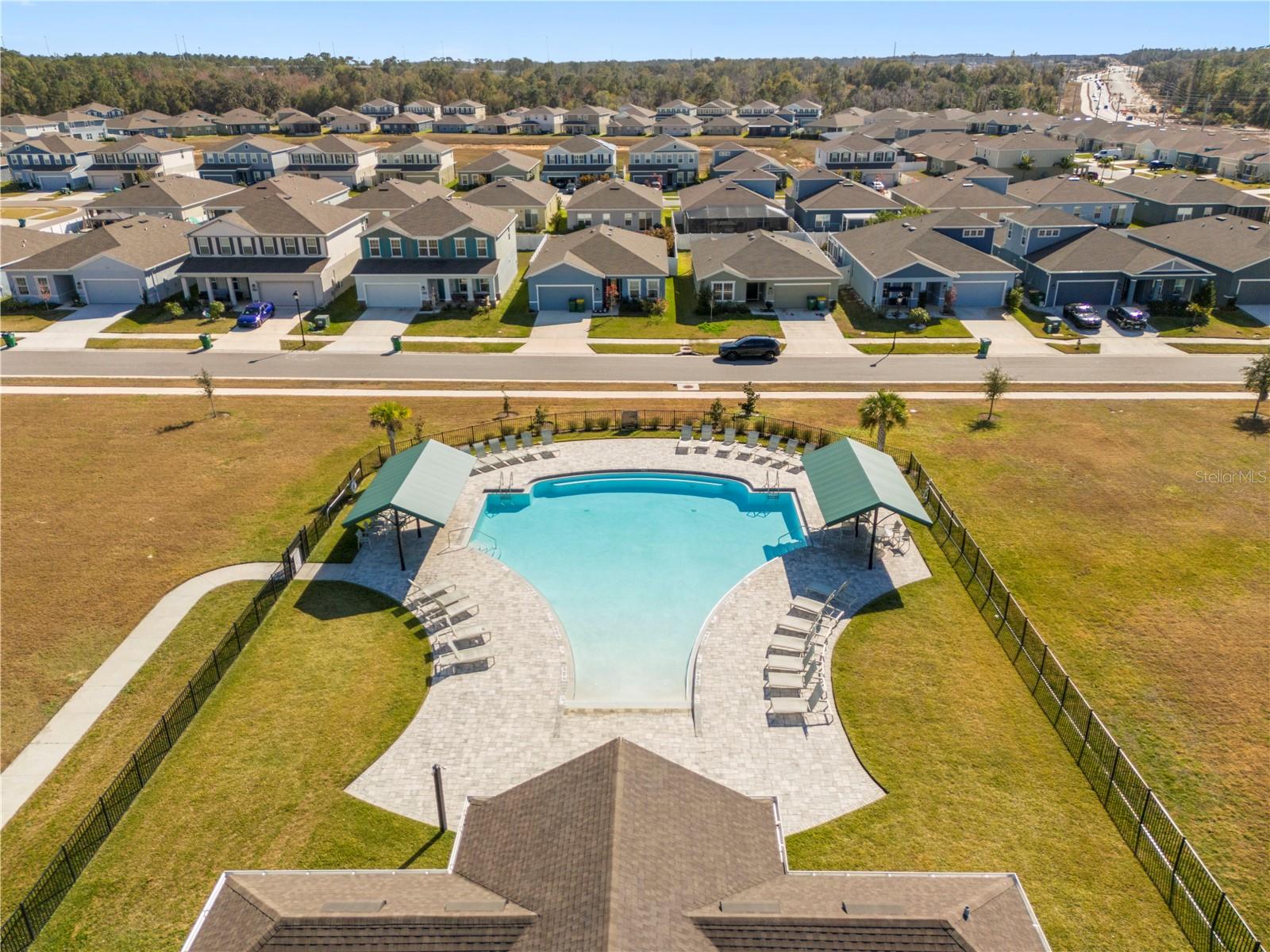 Listing photo id 58 for 7915 Greenway Avenue