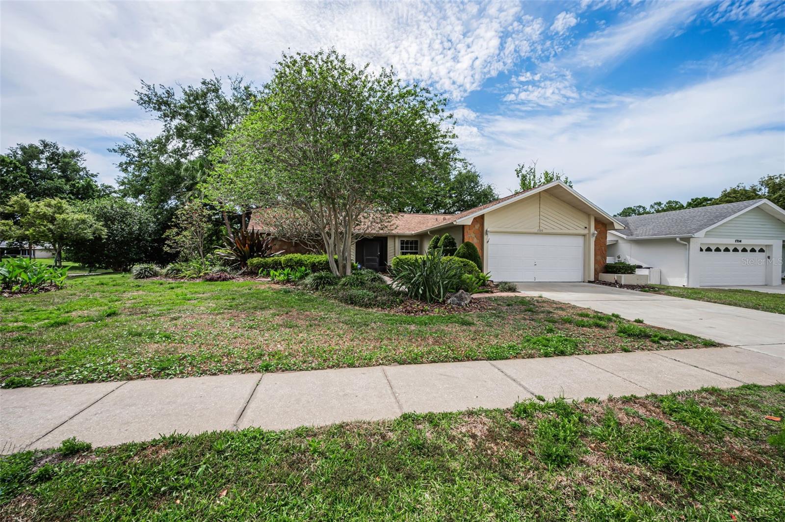 Image 3 of 72 For 1700 Macdonnell Drive