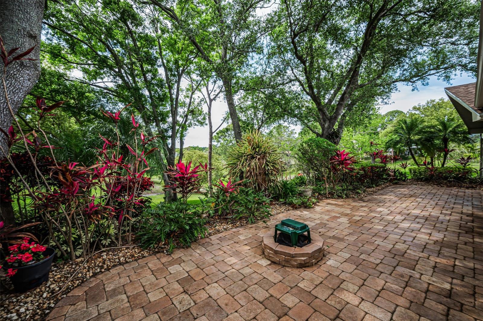 Image 49 of 72 For 1700 Macdonnell Drive