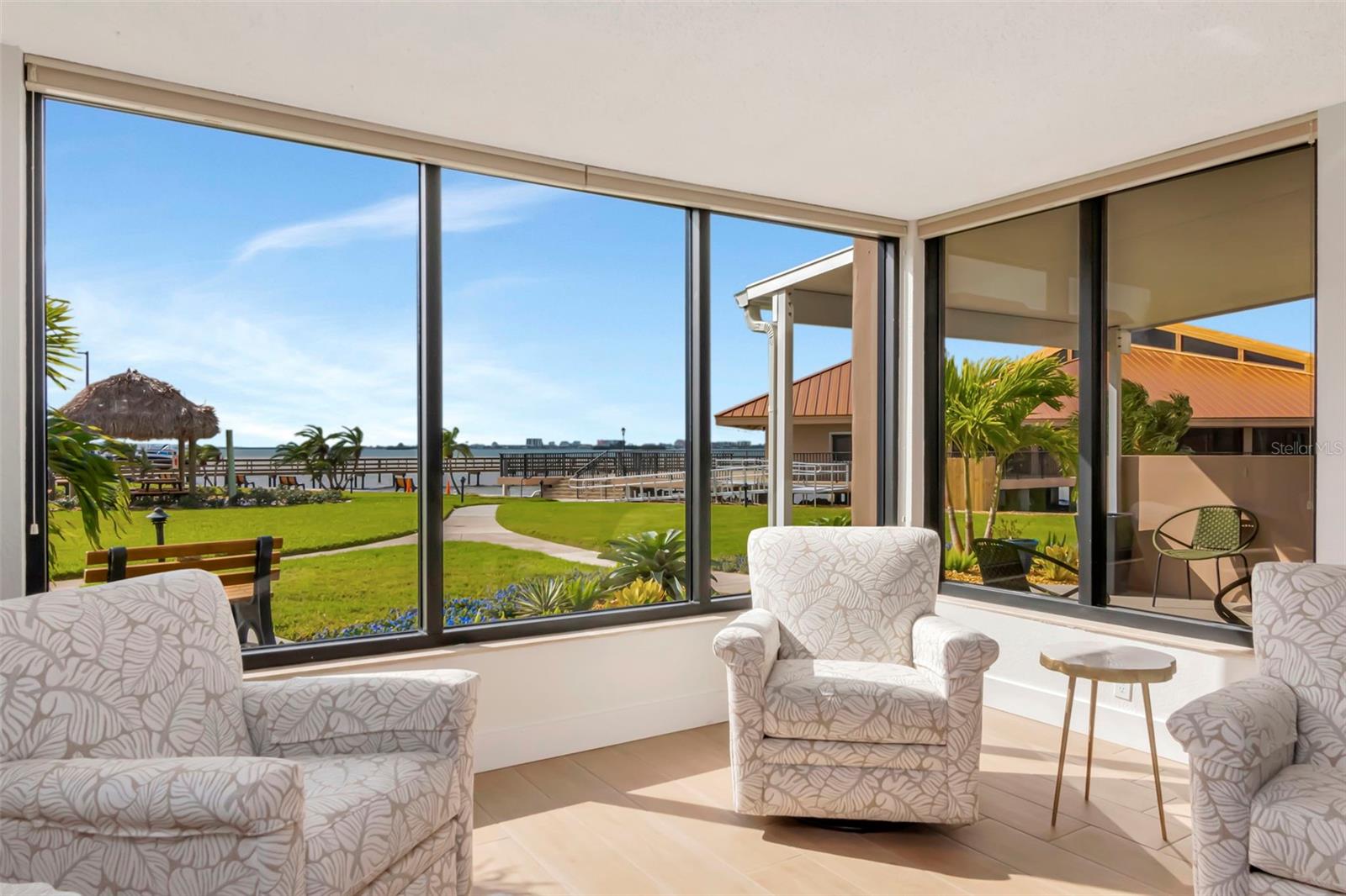 Image 14 of 40 For 634 Edgewater Drive 848