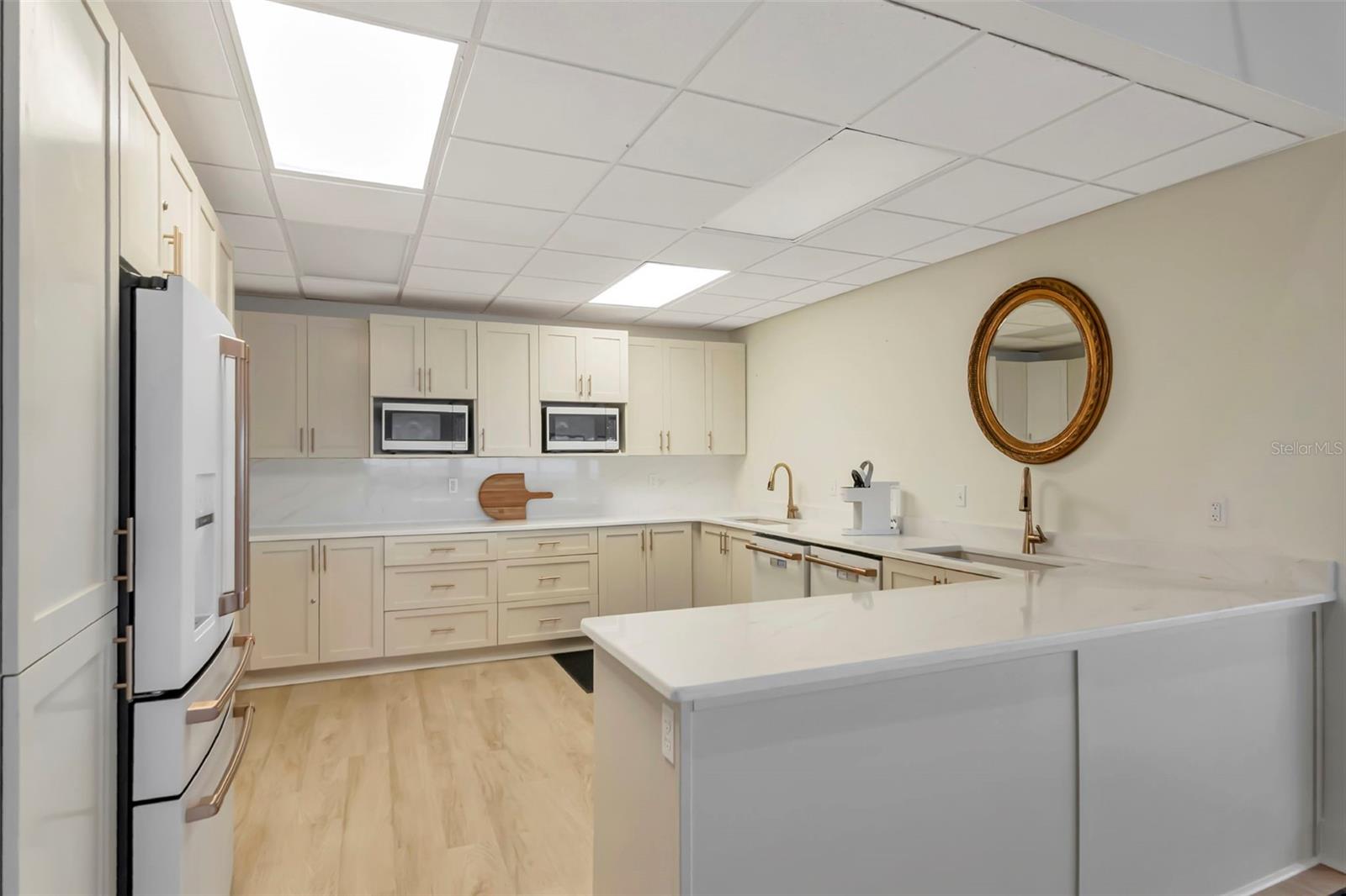 Image 28 of 40 For 634 Edgewater Drive 848