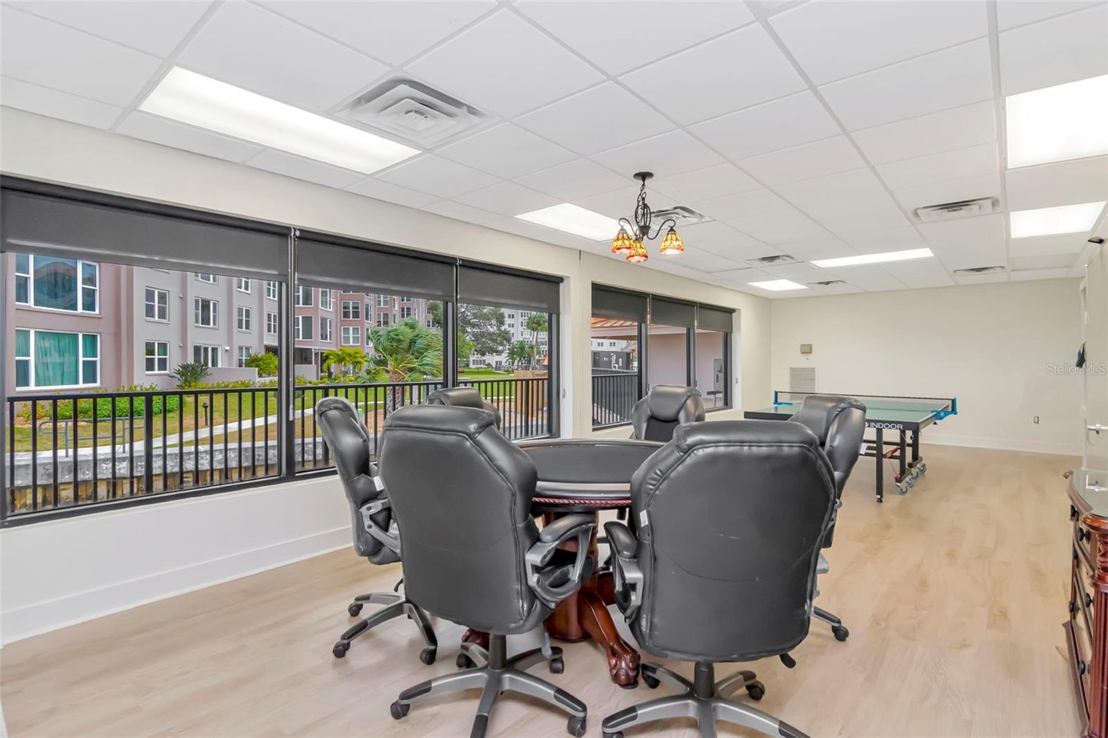 Image 30 of 40 For 634 Edgewater Drive 848