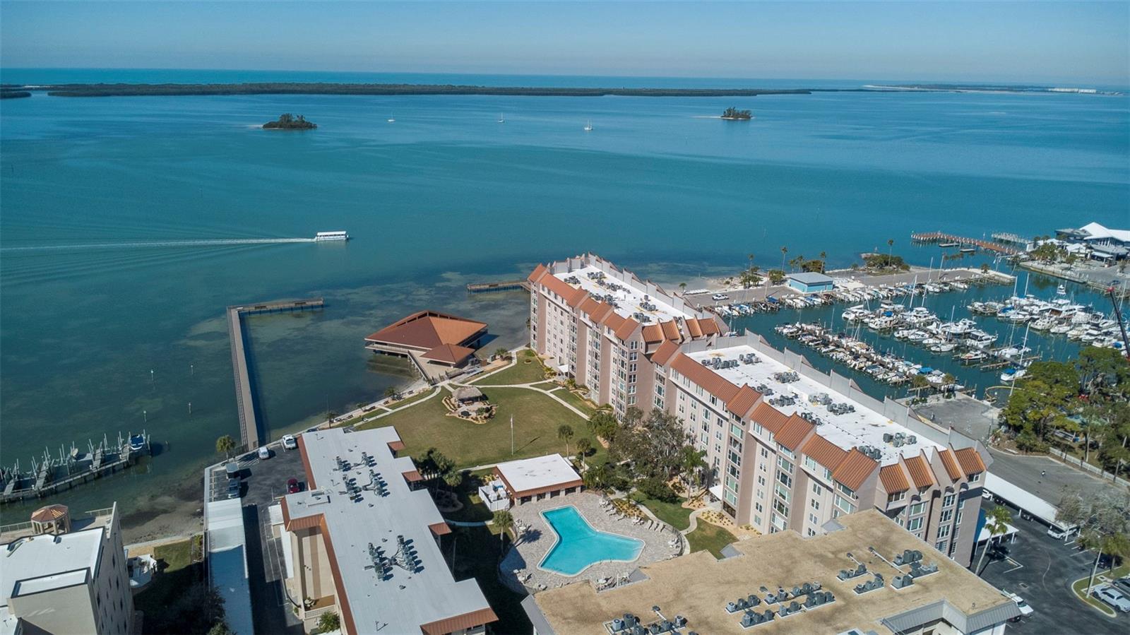 Image 39 of 40 For 634 Edgewater Drive 848