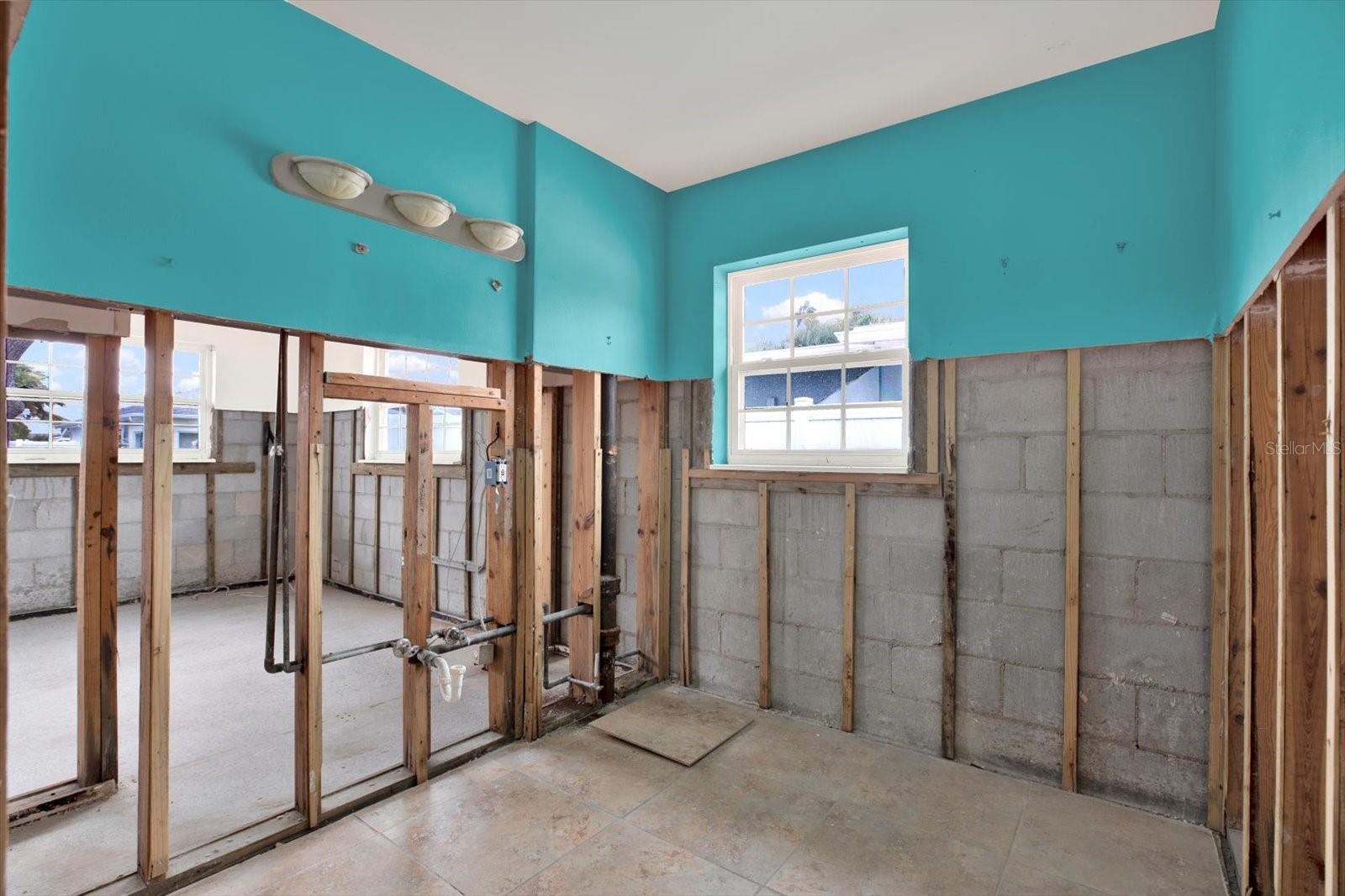 Image 12 of 20 For 16218 1st Street E