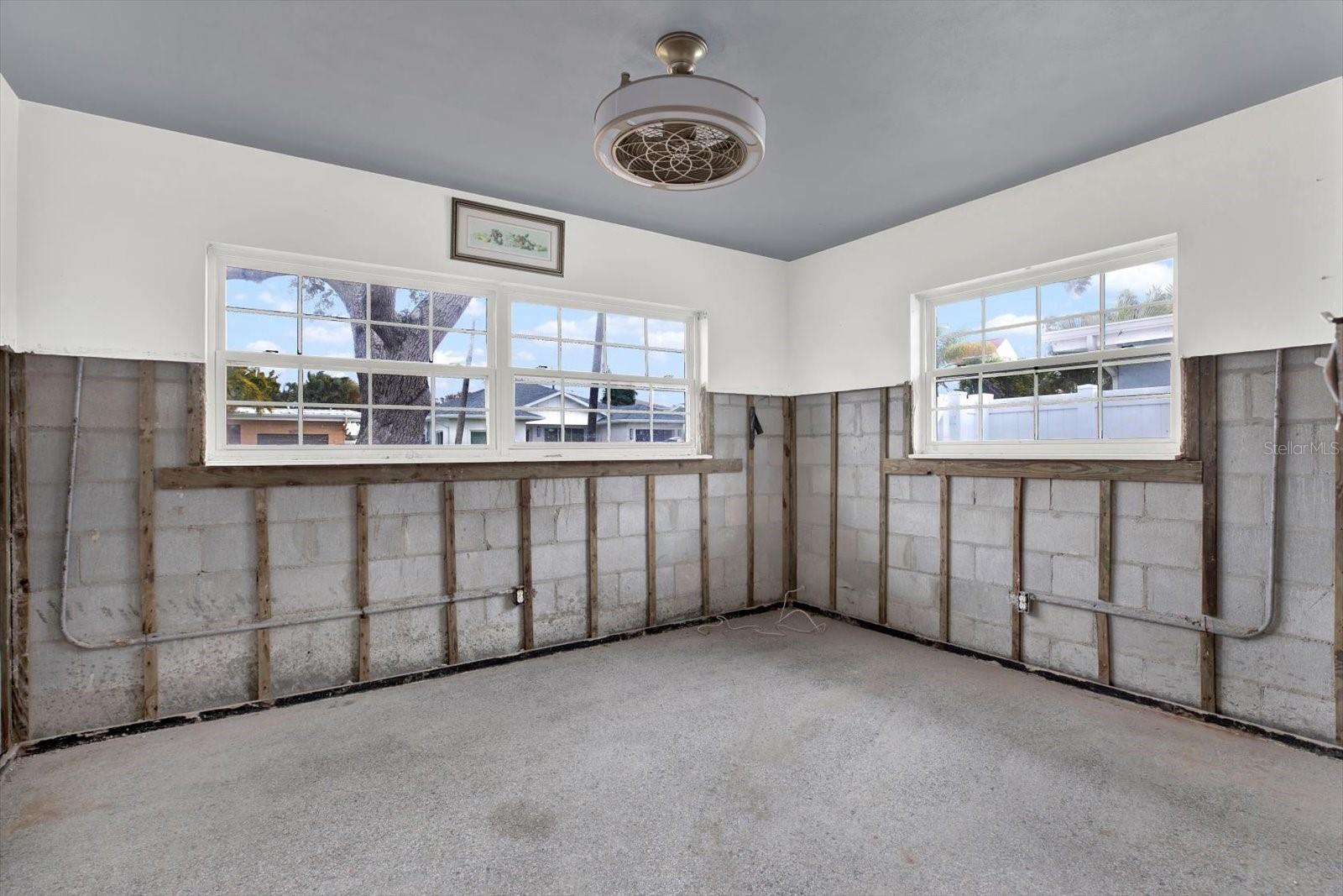 Image 14 of 20 For 16218 1st Street E