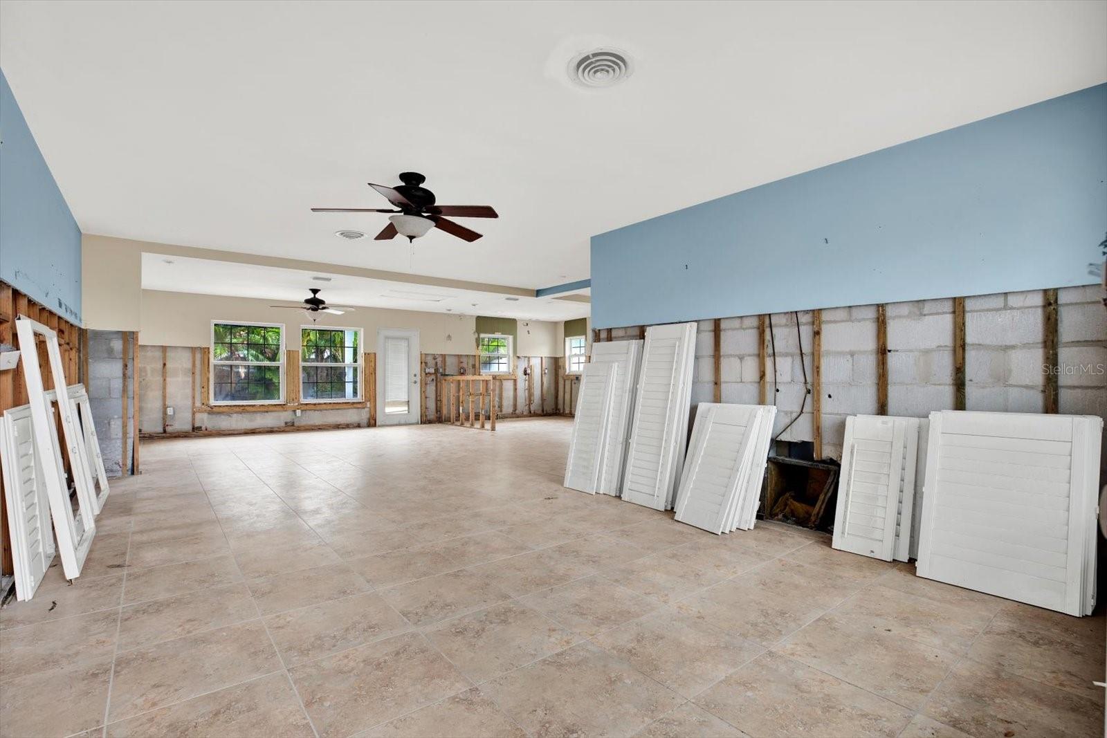 Image 2 of 20 For 16218 1st Street E