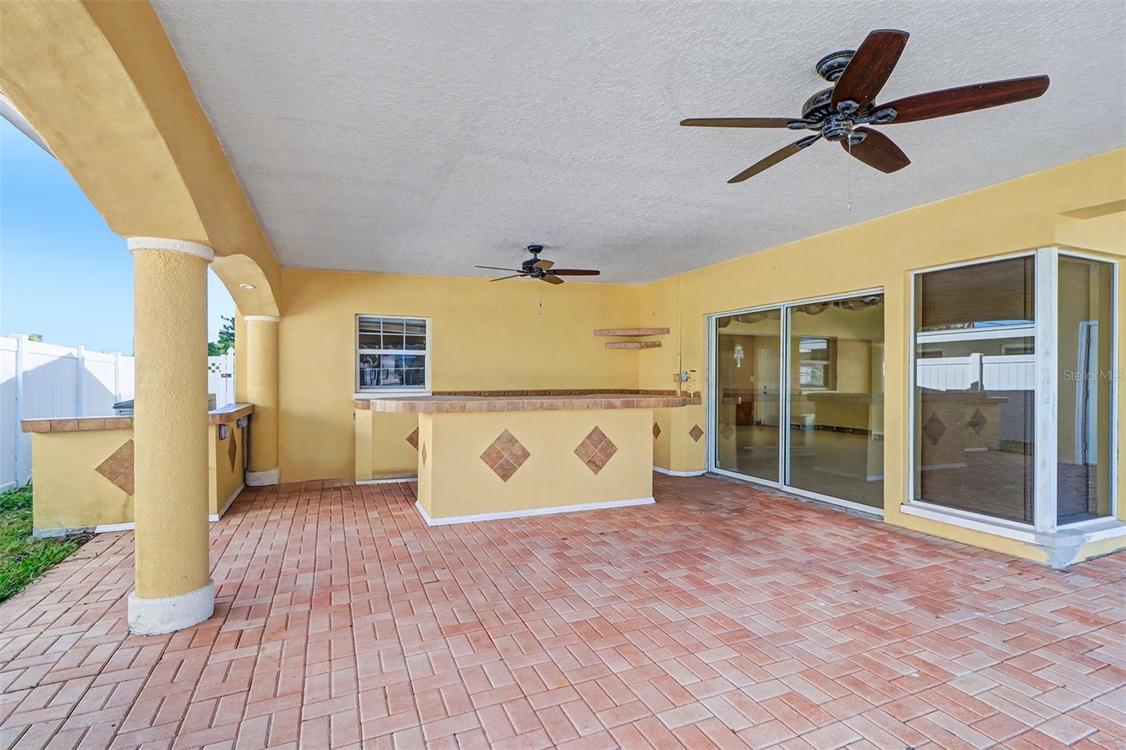 Image 26 of 33 For 15918 Redington Drive