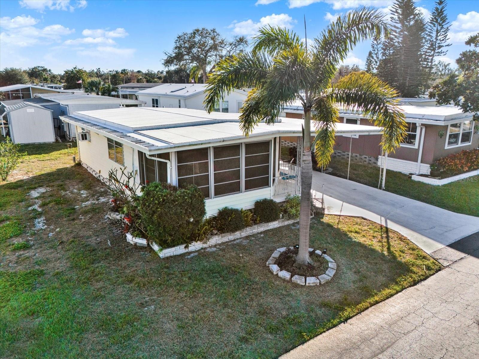 Image 19 of 22 For 7880 54th Avenue N 17