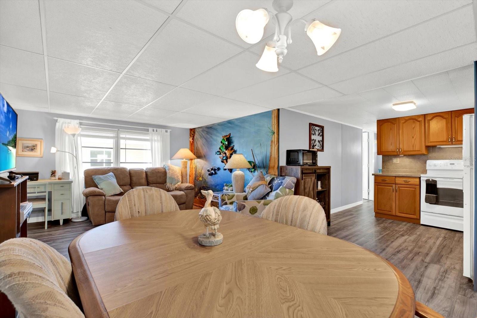 Image 6 of 22 For 7880 54th Avenue N 17